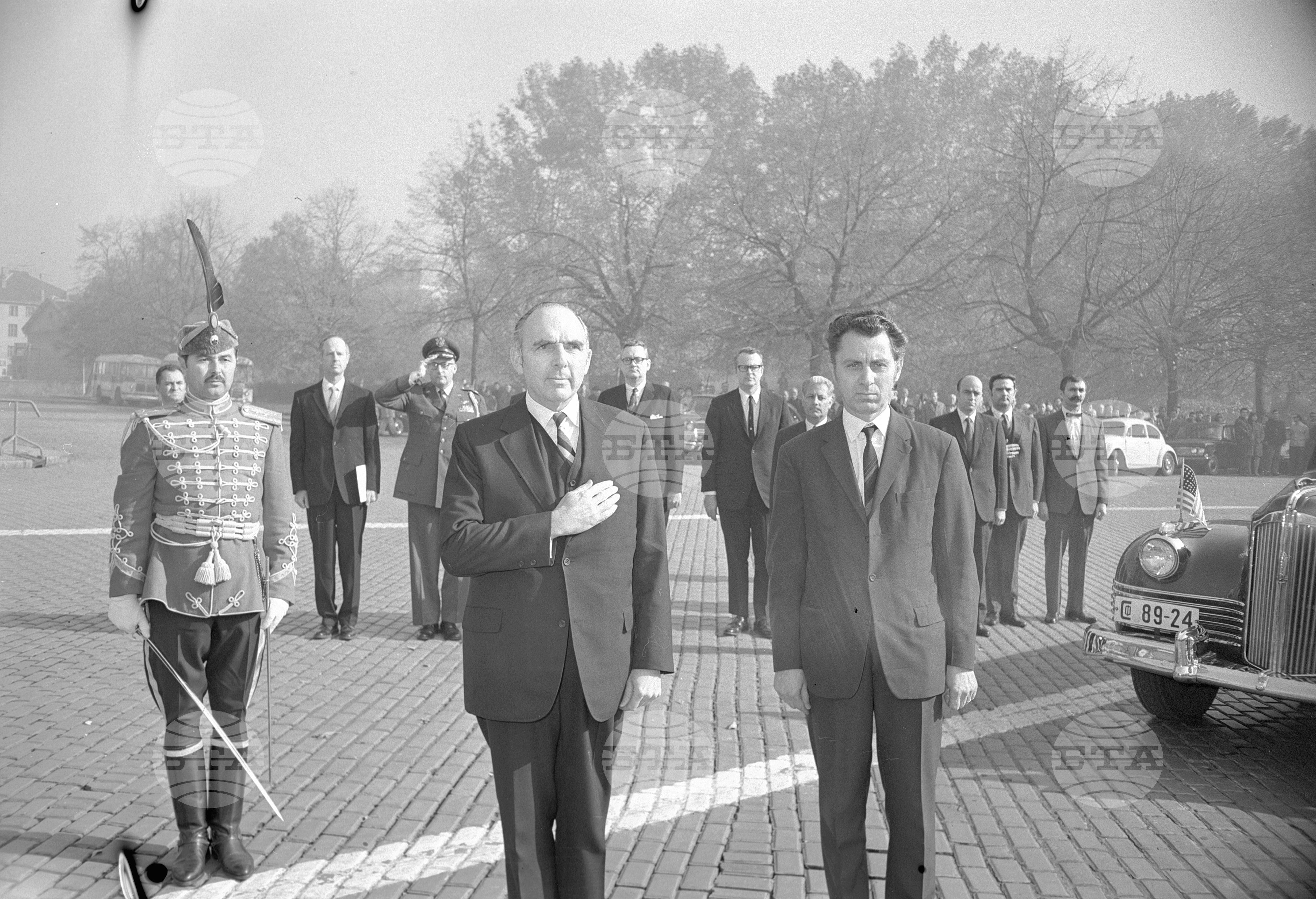 Новият американски посланик връчва акредитивните си писма