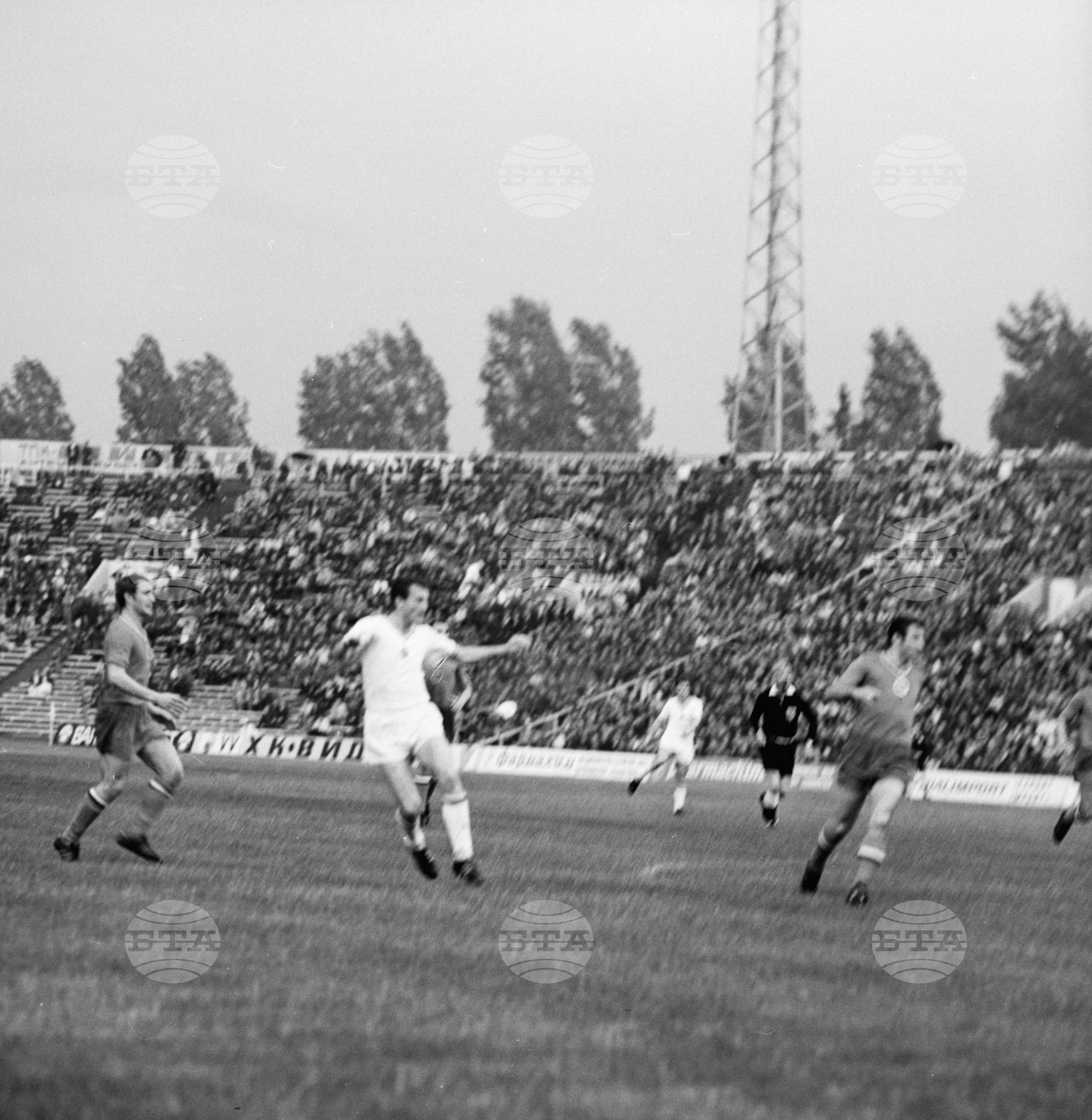 Футболна среща между отборите на Унгария и България 3:0