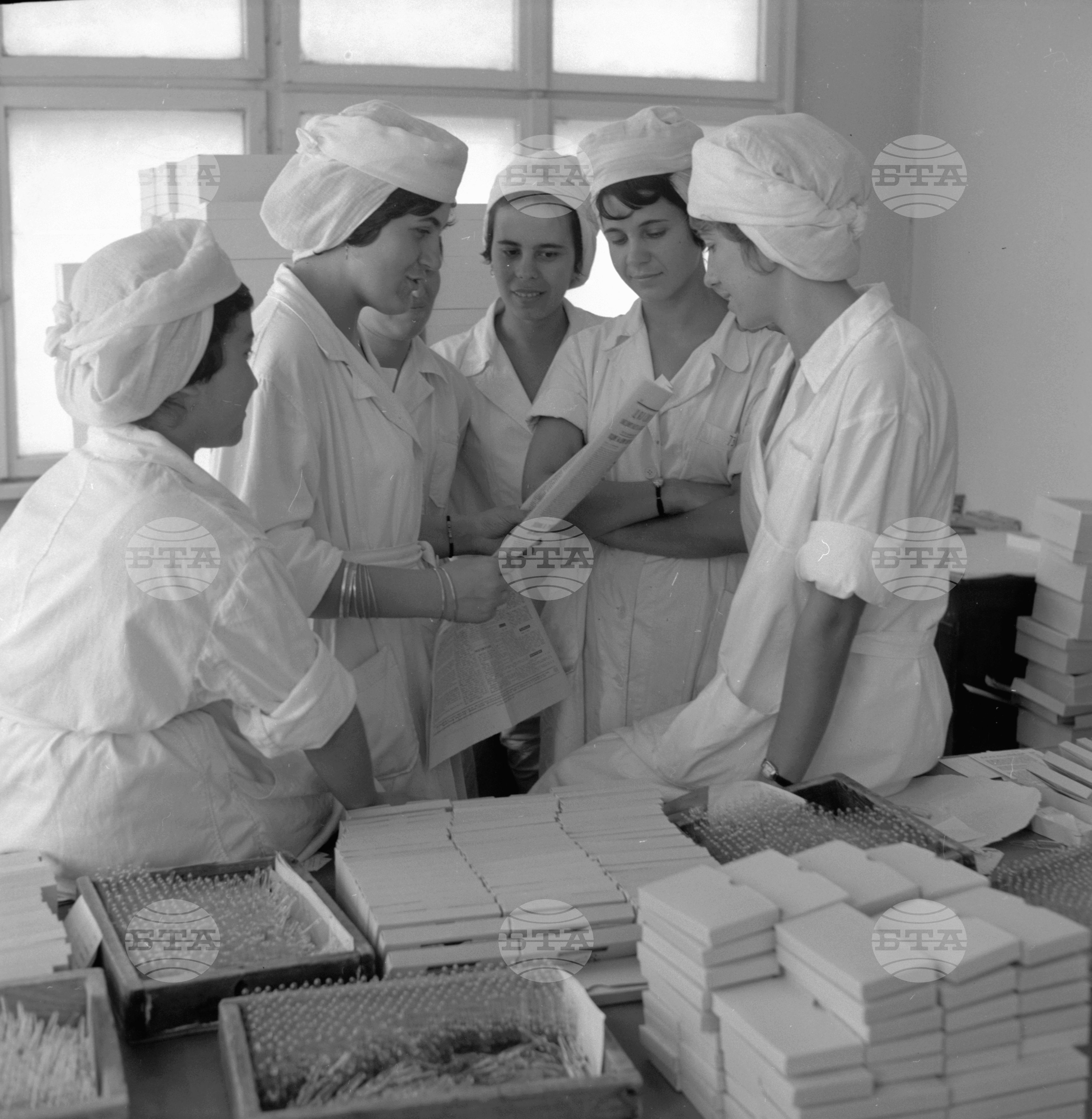 Големият интерес на софийските трудещи се към героичния подвиг на съветските космонавти