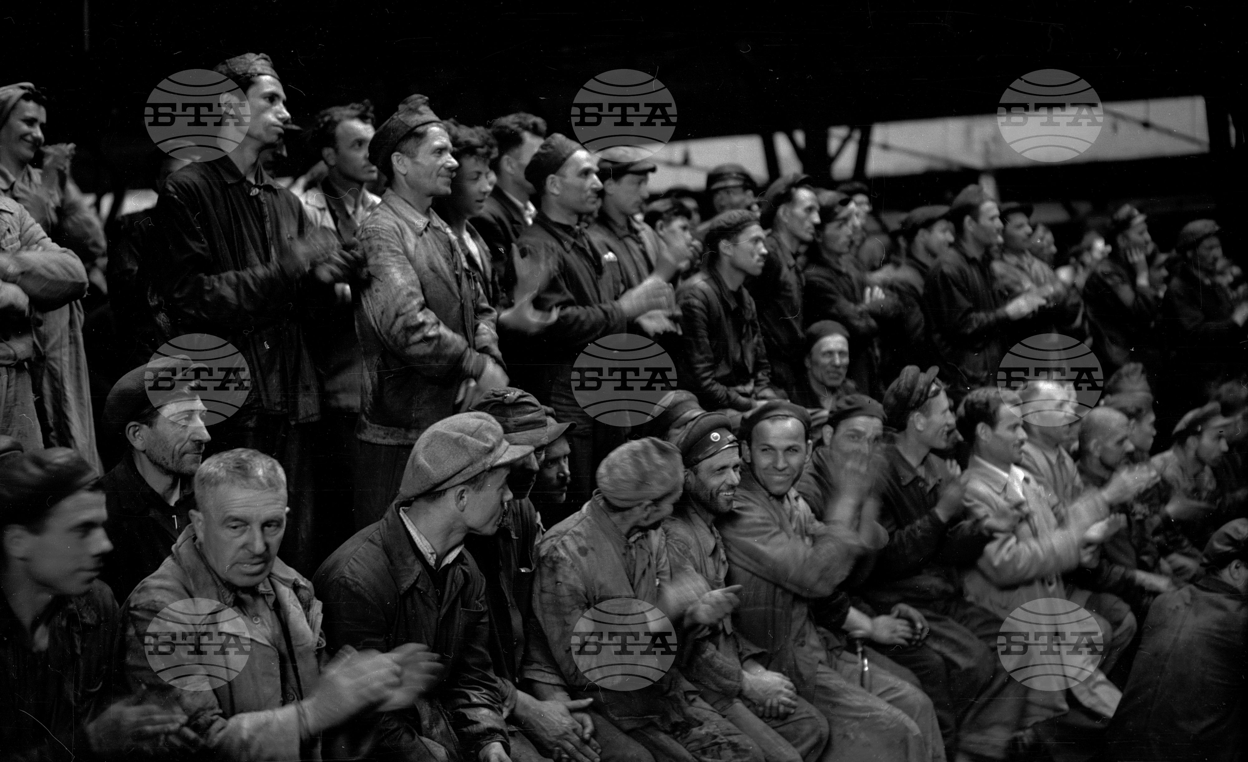 Митинг в Ж.П. Депо-София по случай обмяната на парите и намаление на цените на стоките на дребно
