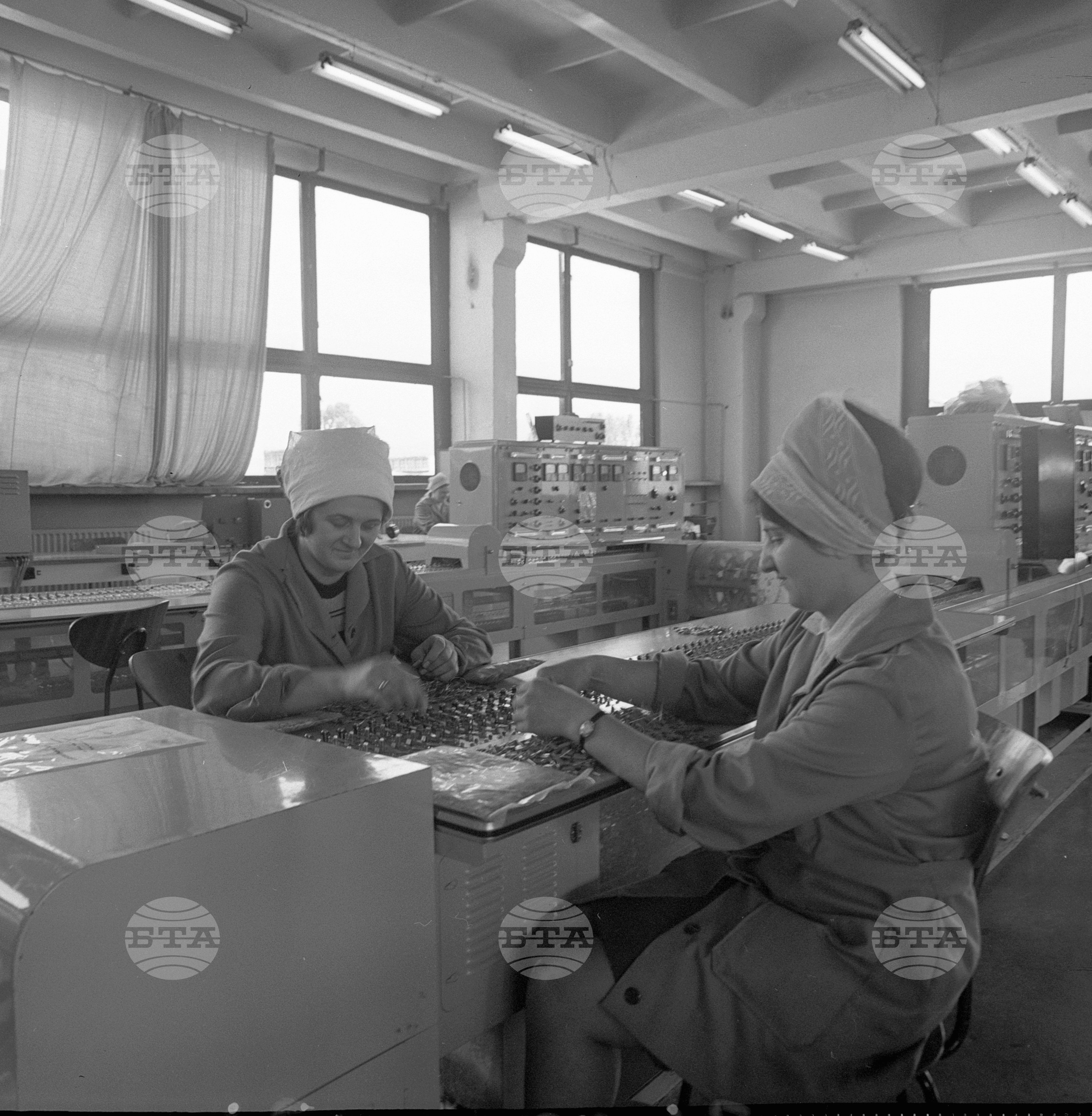 Завод за кондензатори в град Кюстендил - 1972 година