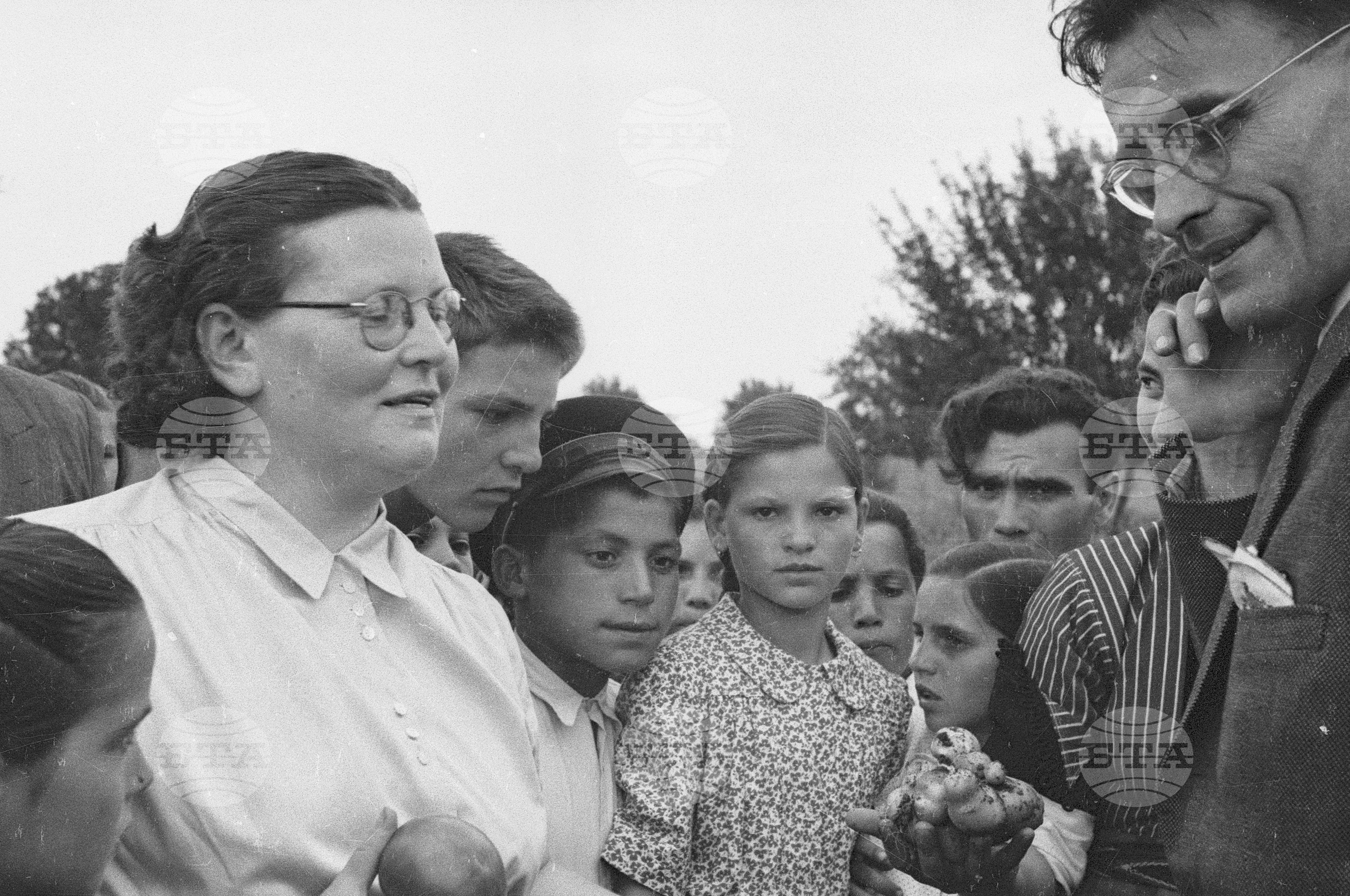 Откриване на гимназията в Перущица, 1951