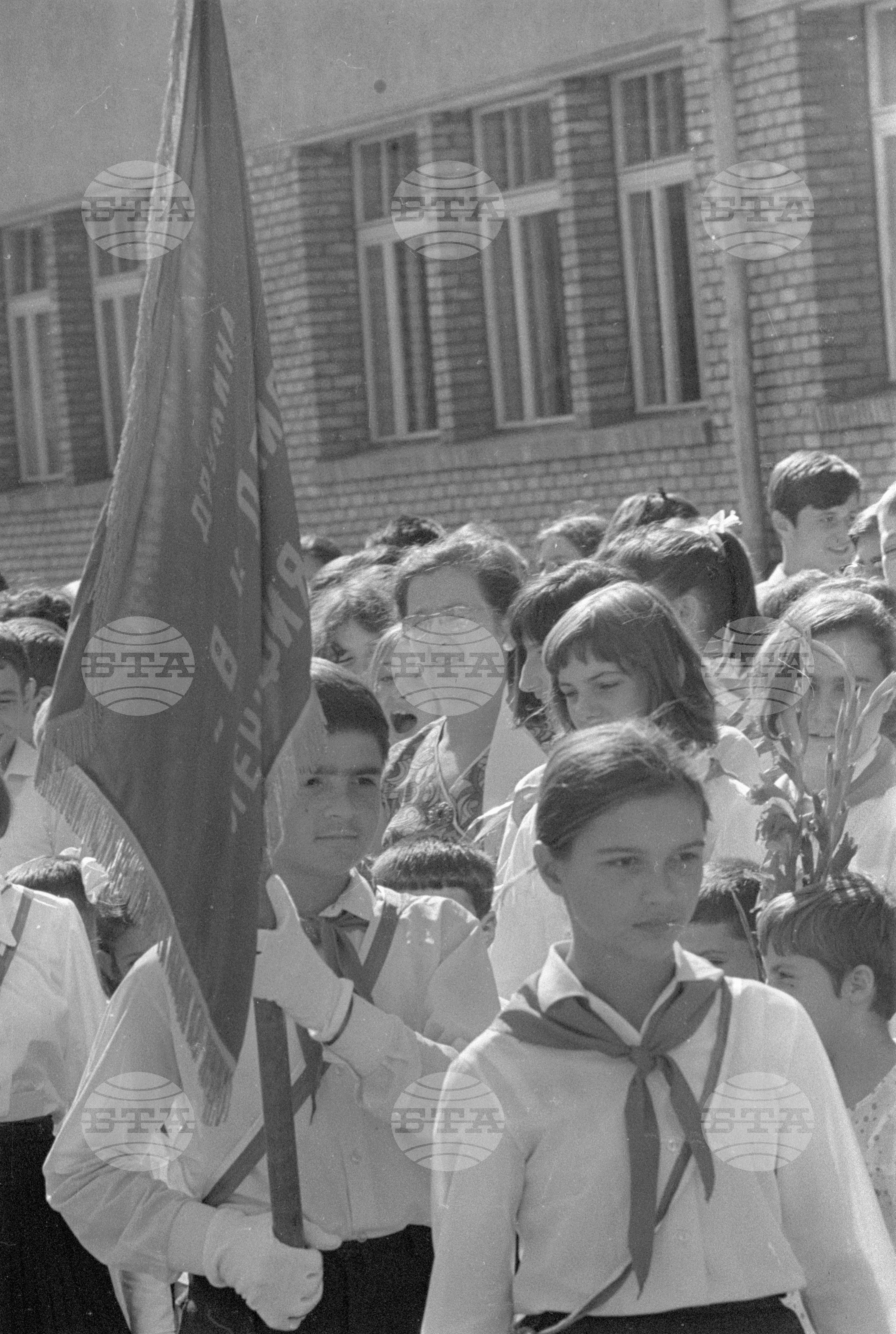 Първи учебен ден в училище "Вл. И. Ленин"