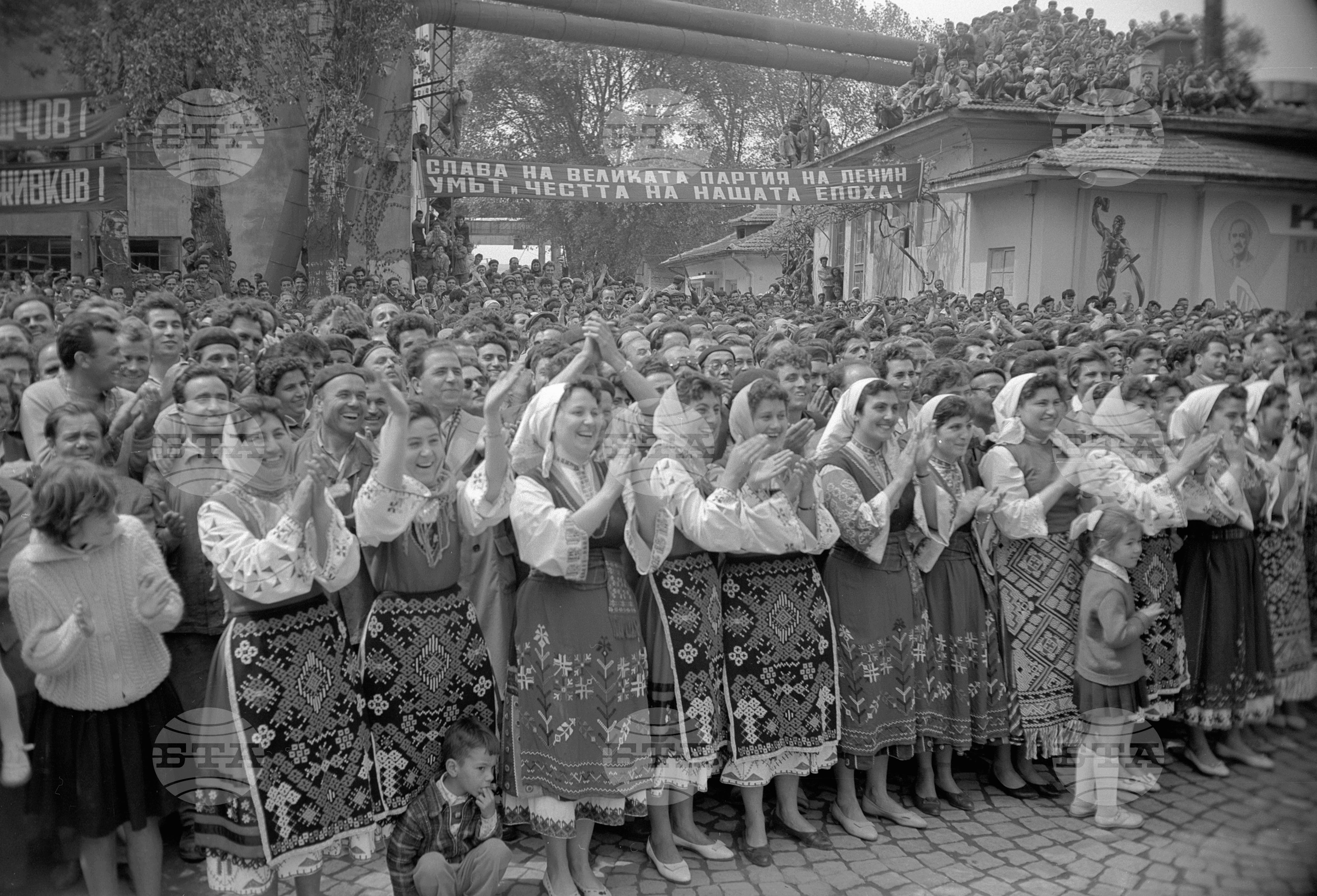 Посещение на Съветската партийно-правителствена делегация в корабостроителния и кораборемонтен завод "Георги Димитров" Варна