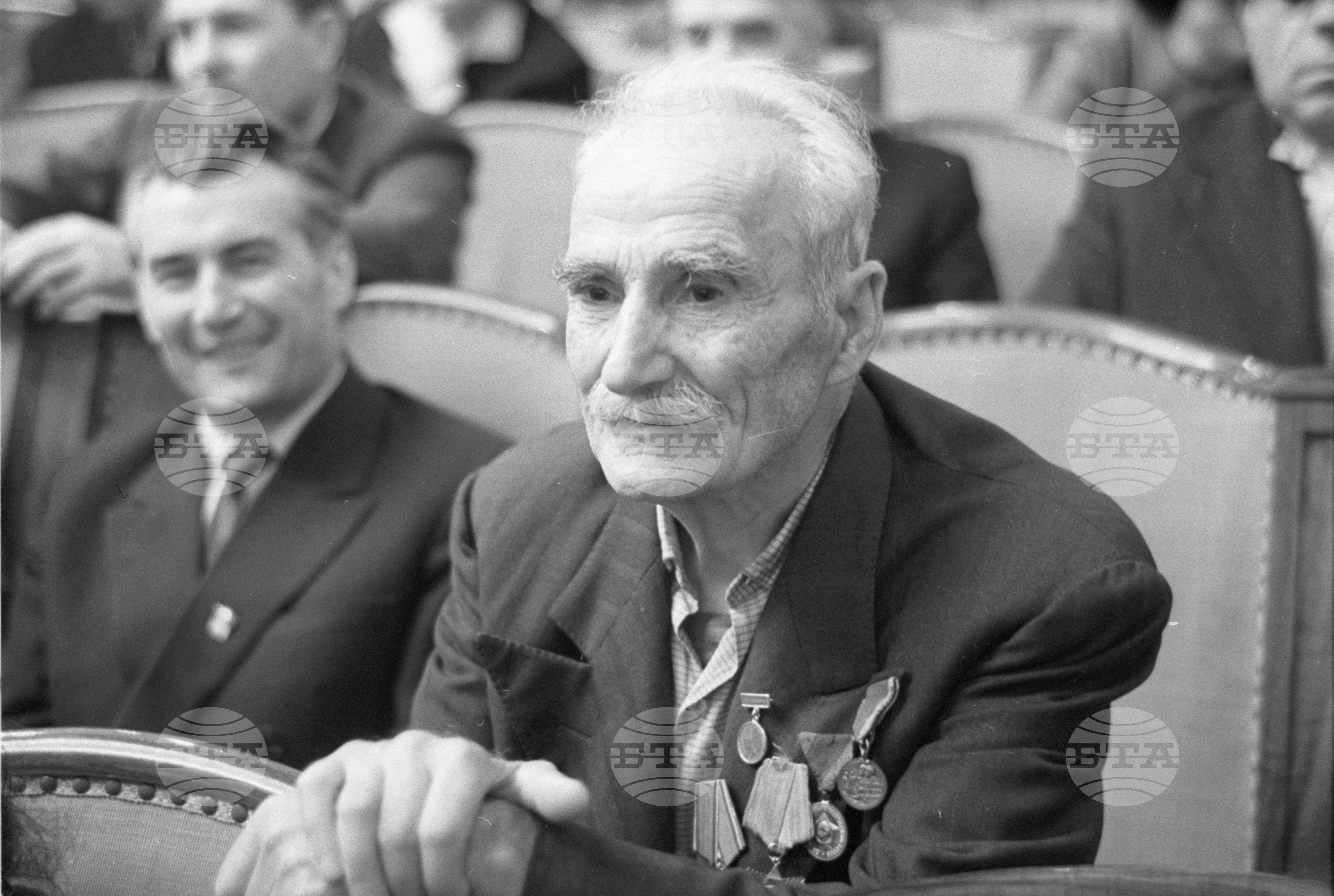 Осмият конгрес на Българската комунистическа партия част 22