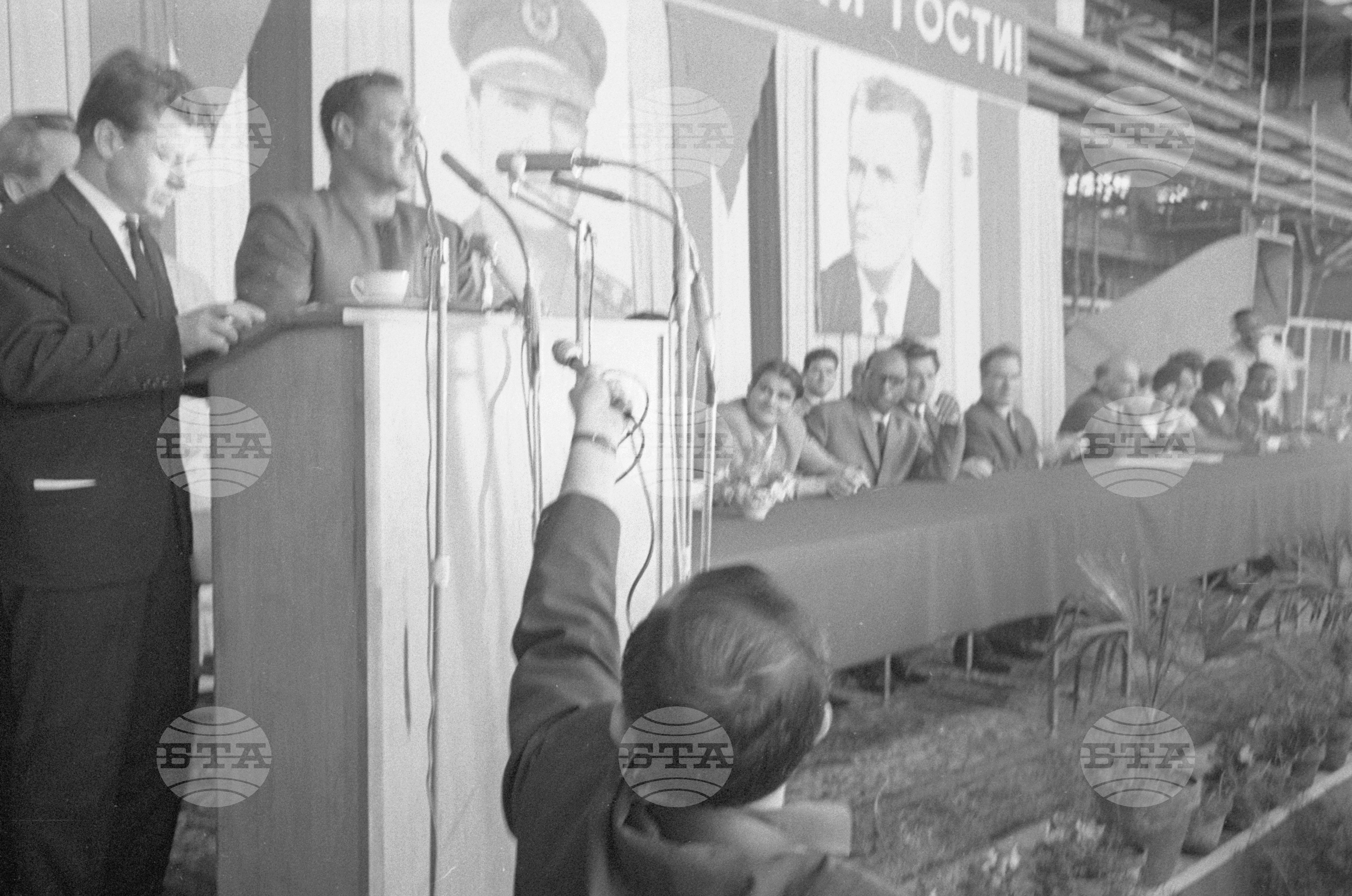 Генерал-майор Джафаар Мохамед Нимейри на посещение в България - част 2