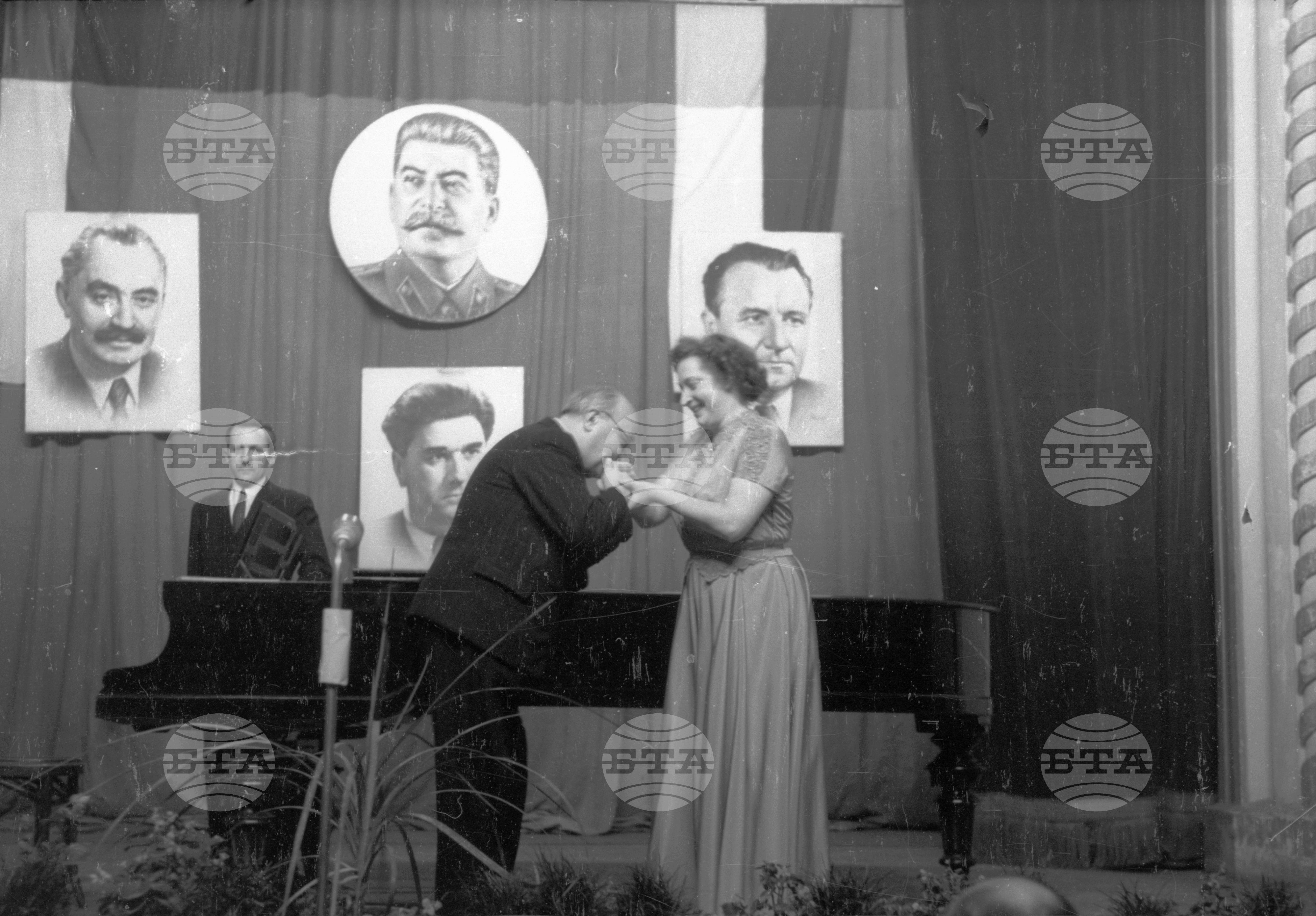 Народен театър "Иван Вазов", 1951 - част 1
