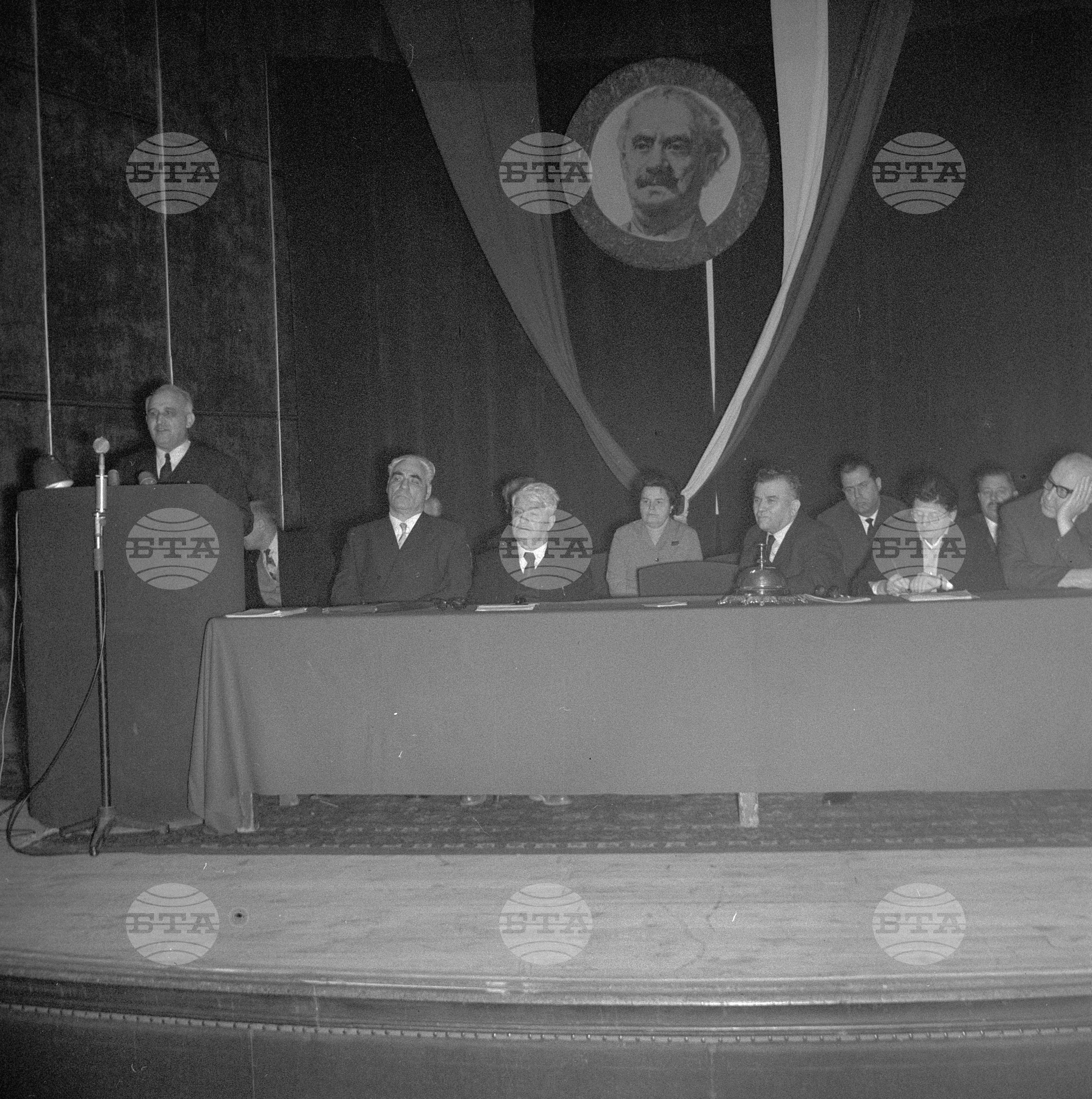 Заседание на Националния съвет на Отечествения фронт в София 1962 година