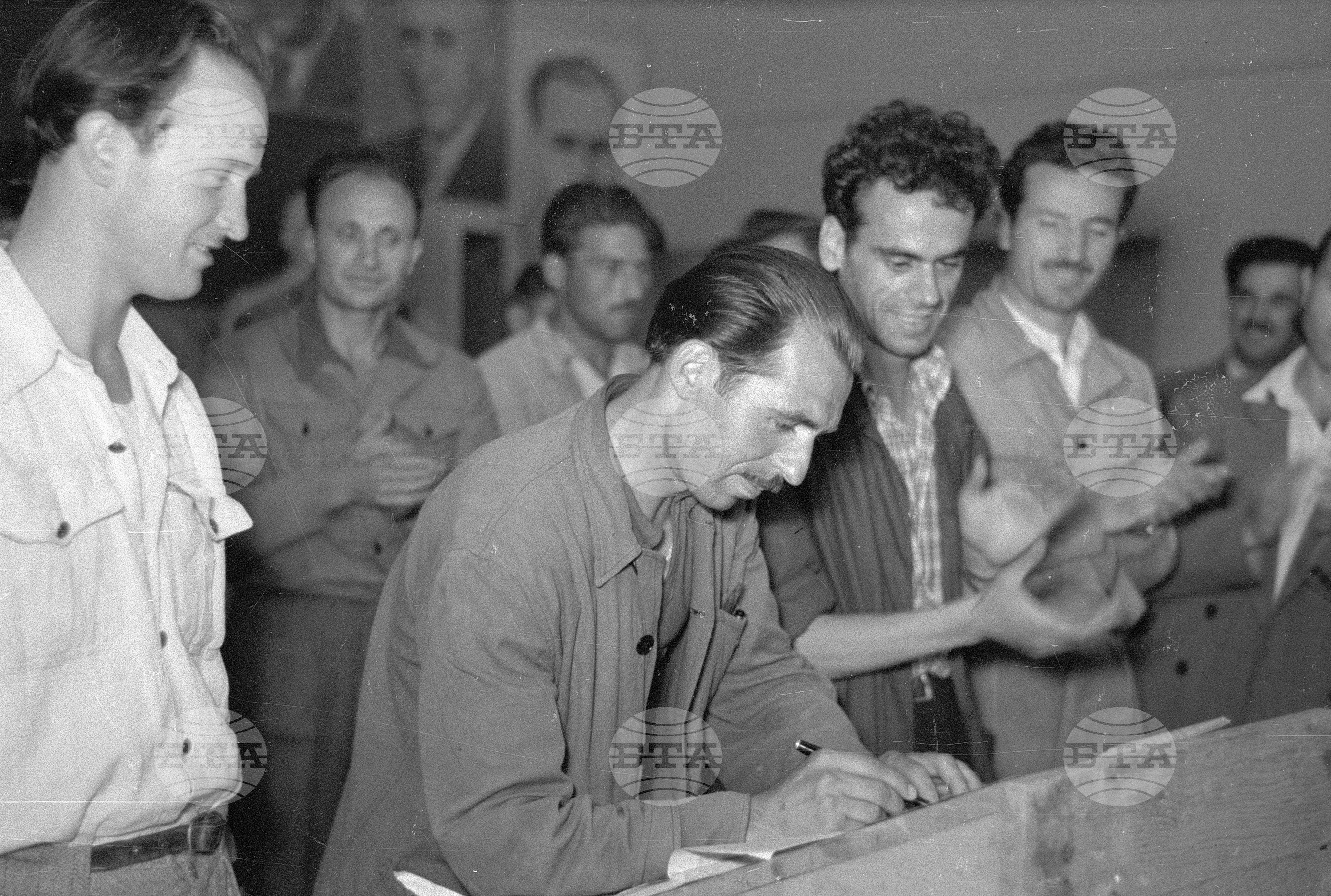 Поемане шествието на ДМЗ "Ленин" от БТА