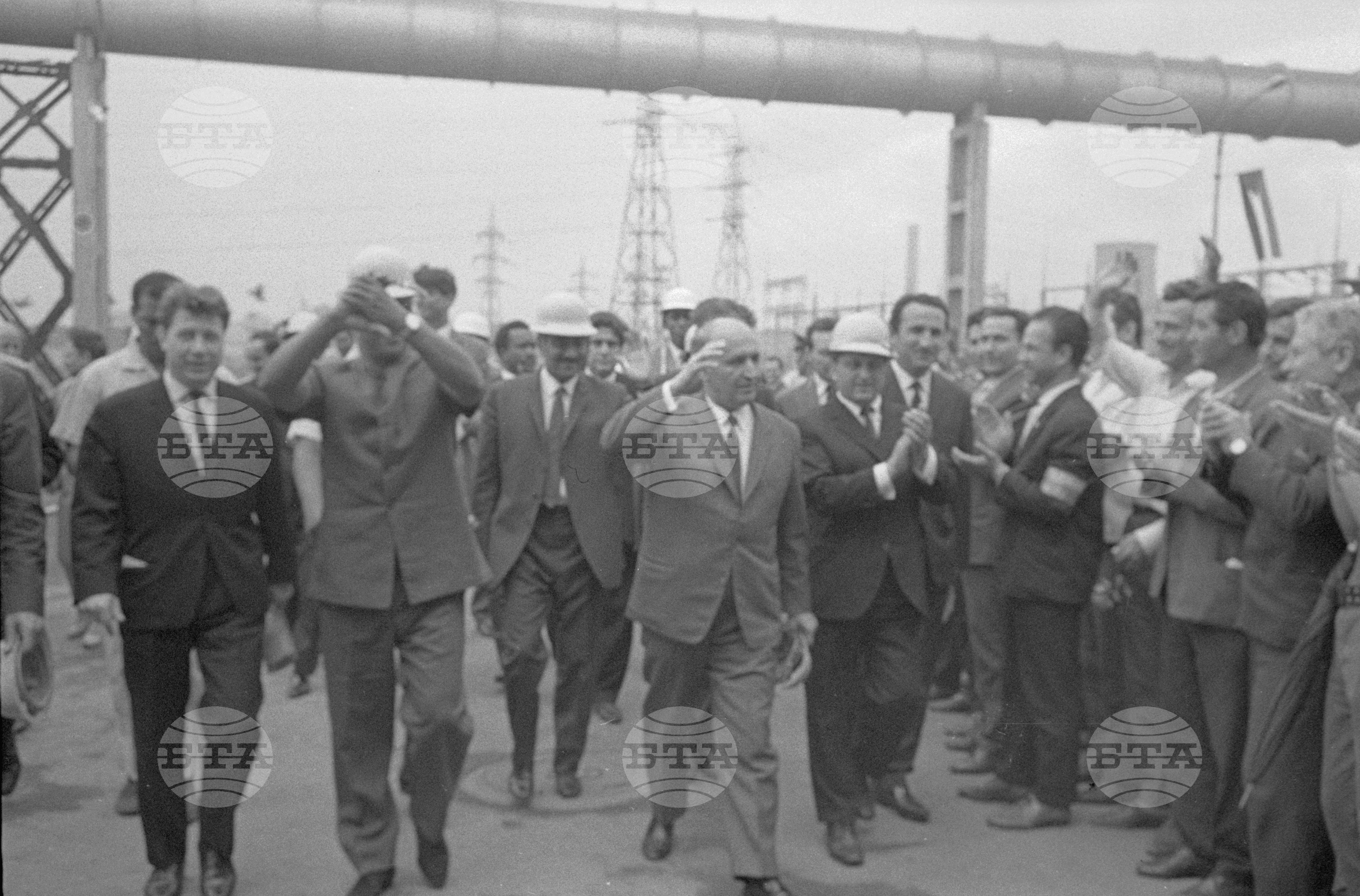 Генерал-майор Джафаар Мохамед Нимейри на посещение в България - част 2