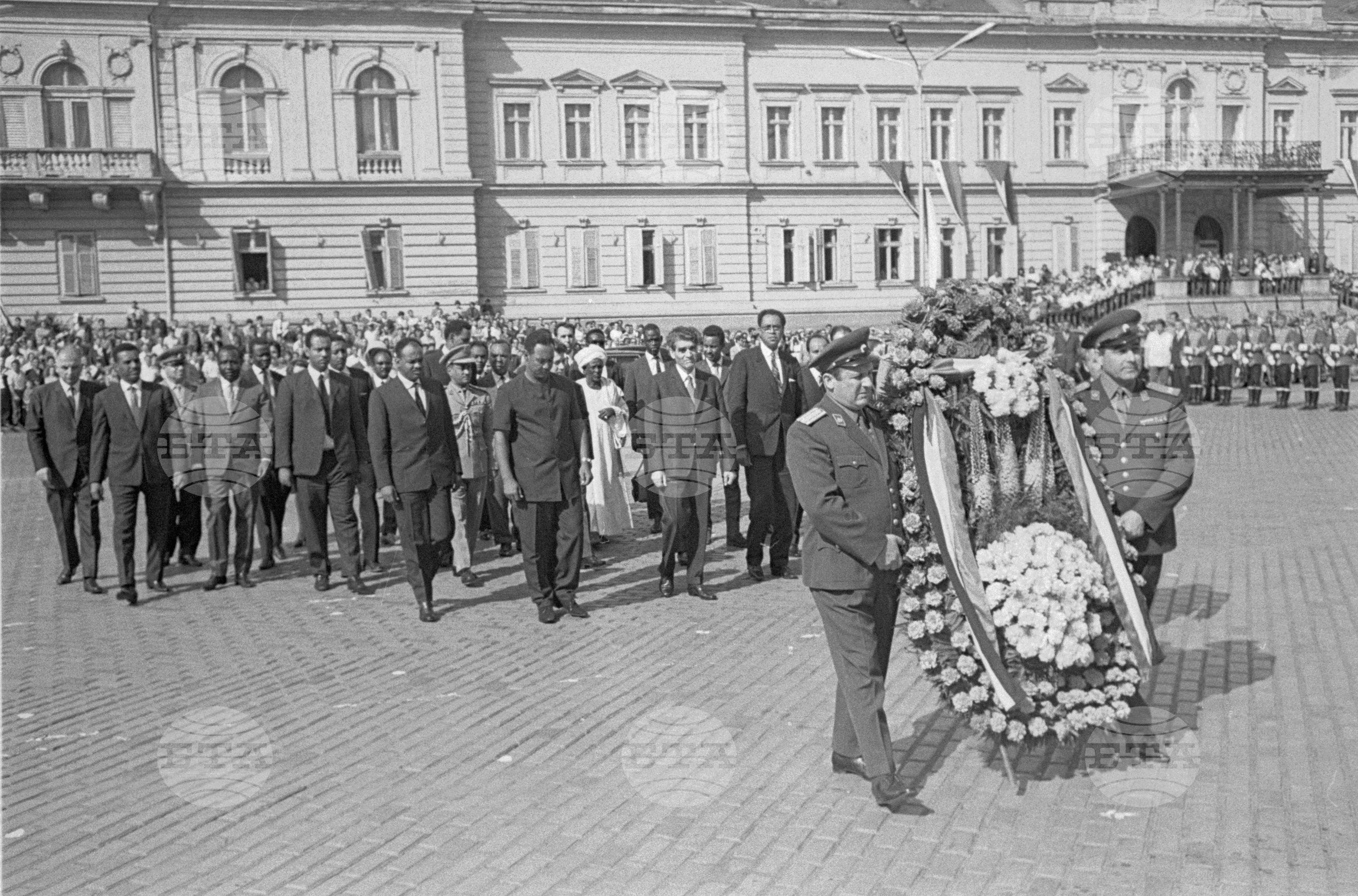 Генерал-майор Джафаар Мохамед Нимейри на посещение в България - част 1