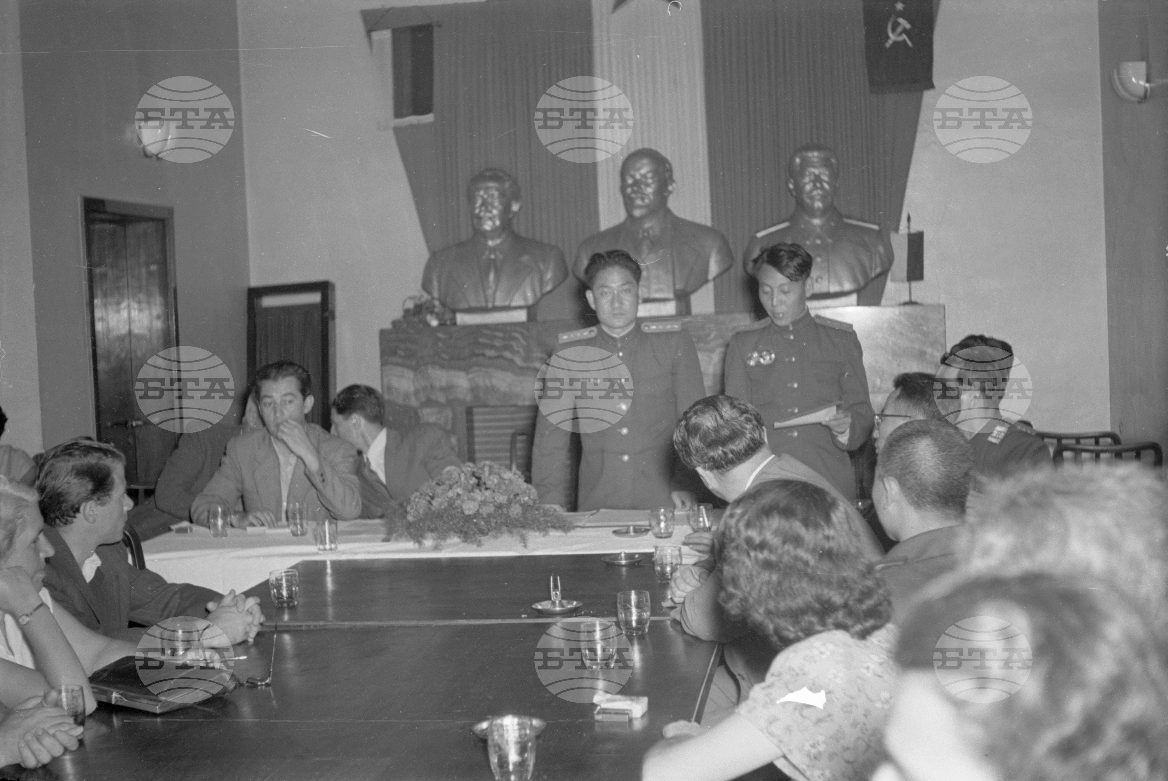 Ансамбъл за песни и танци при Корейската народна армия в България - 1953 година