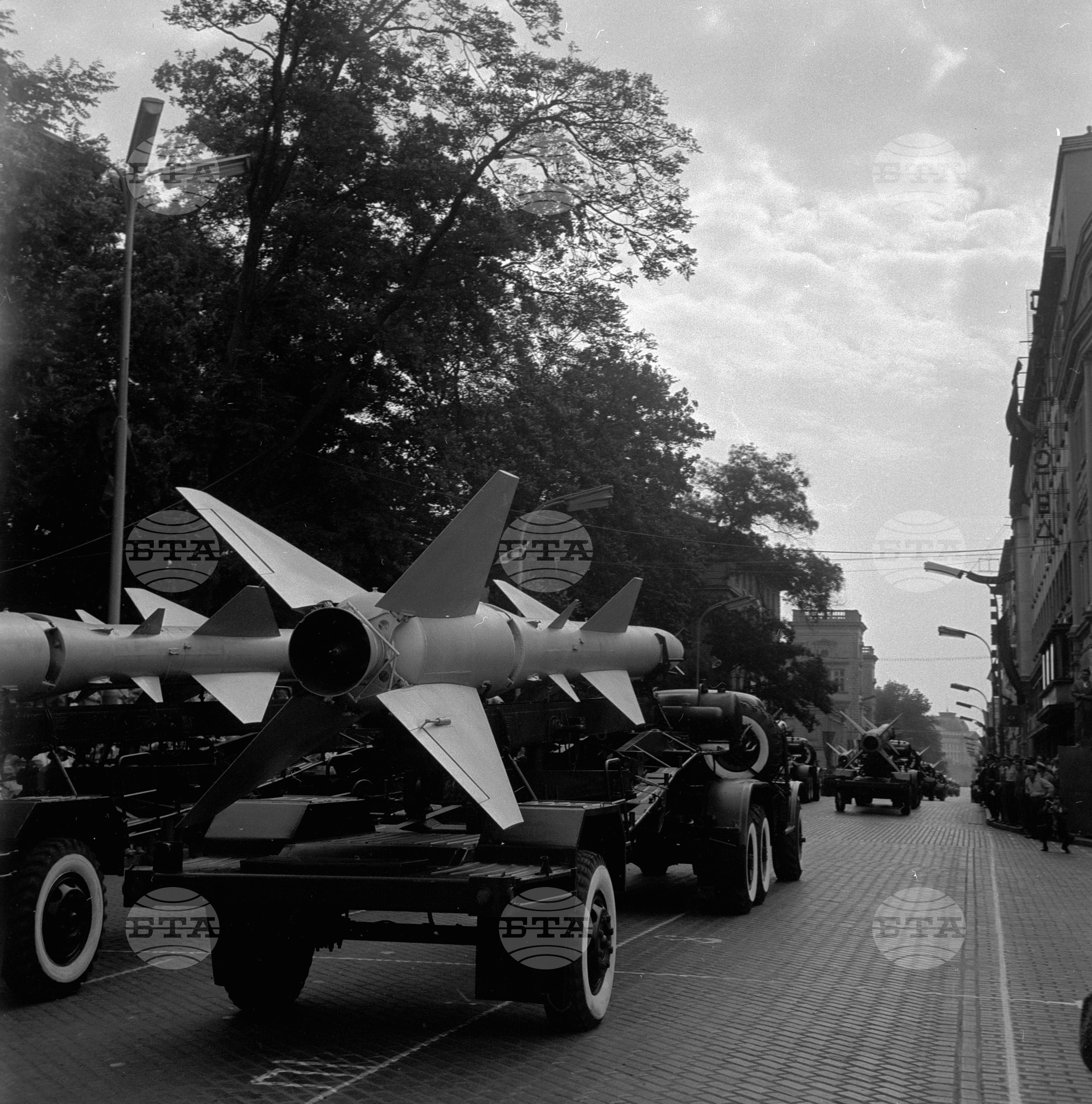 Военният парад и манифестацията на трудещите се по случай Празника на свободата - 9-ти септември в София