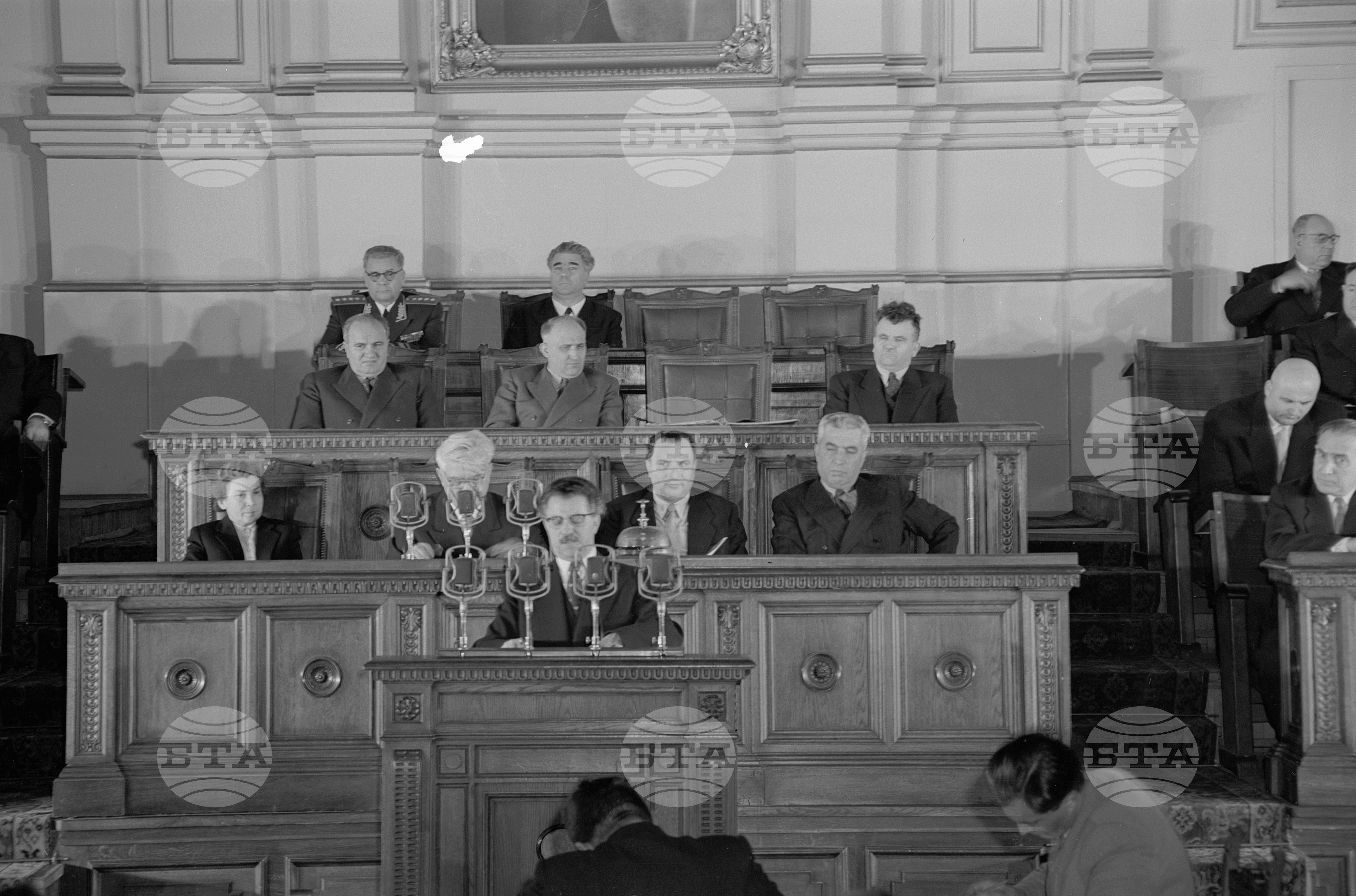 Първа извънредна сесия на III-то Народно събрание