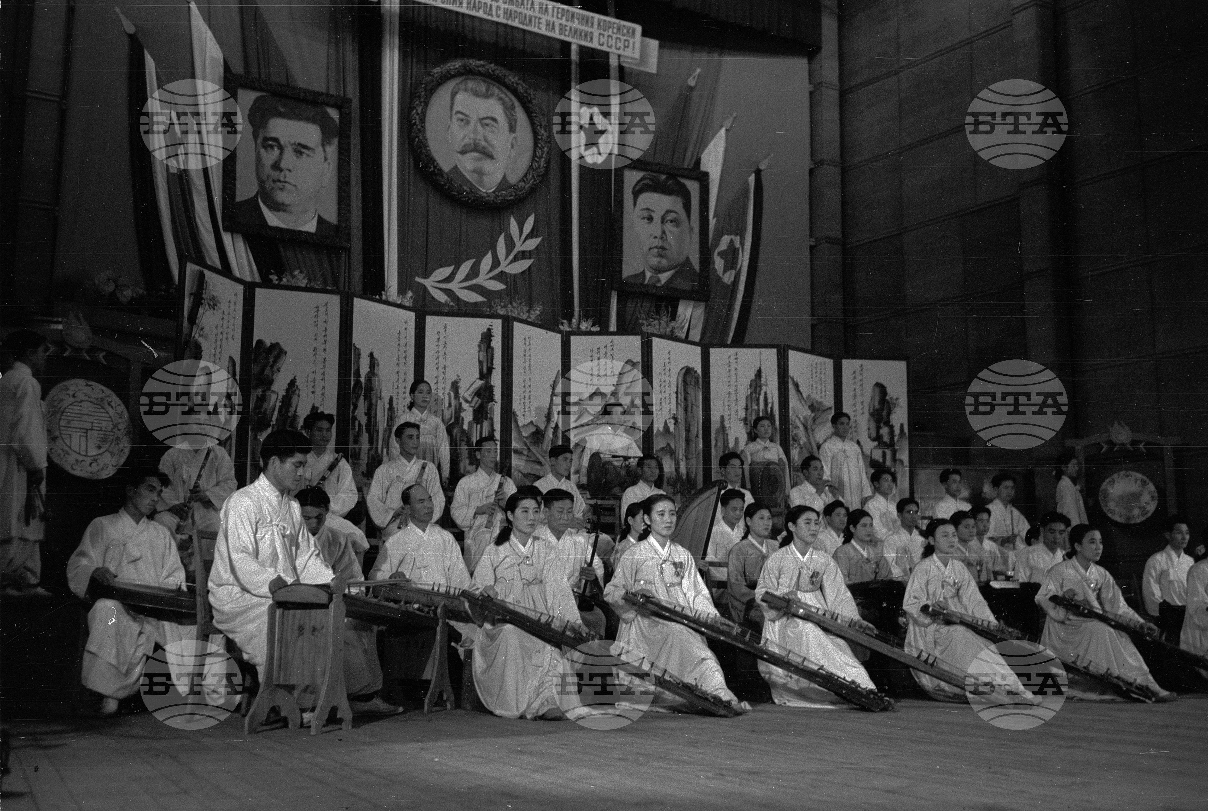 Ансамбъл за песни и танци при Корейската народна армия в България - 1953 година