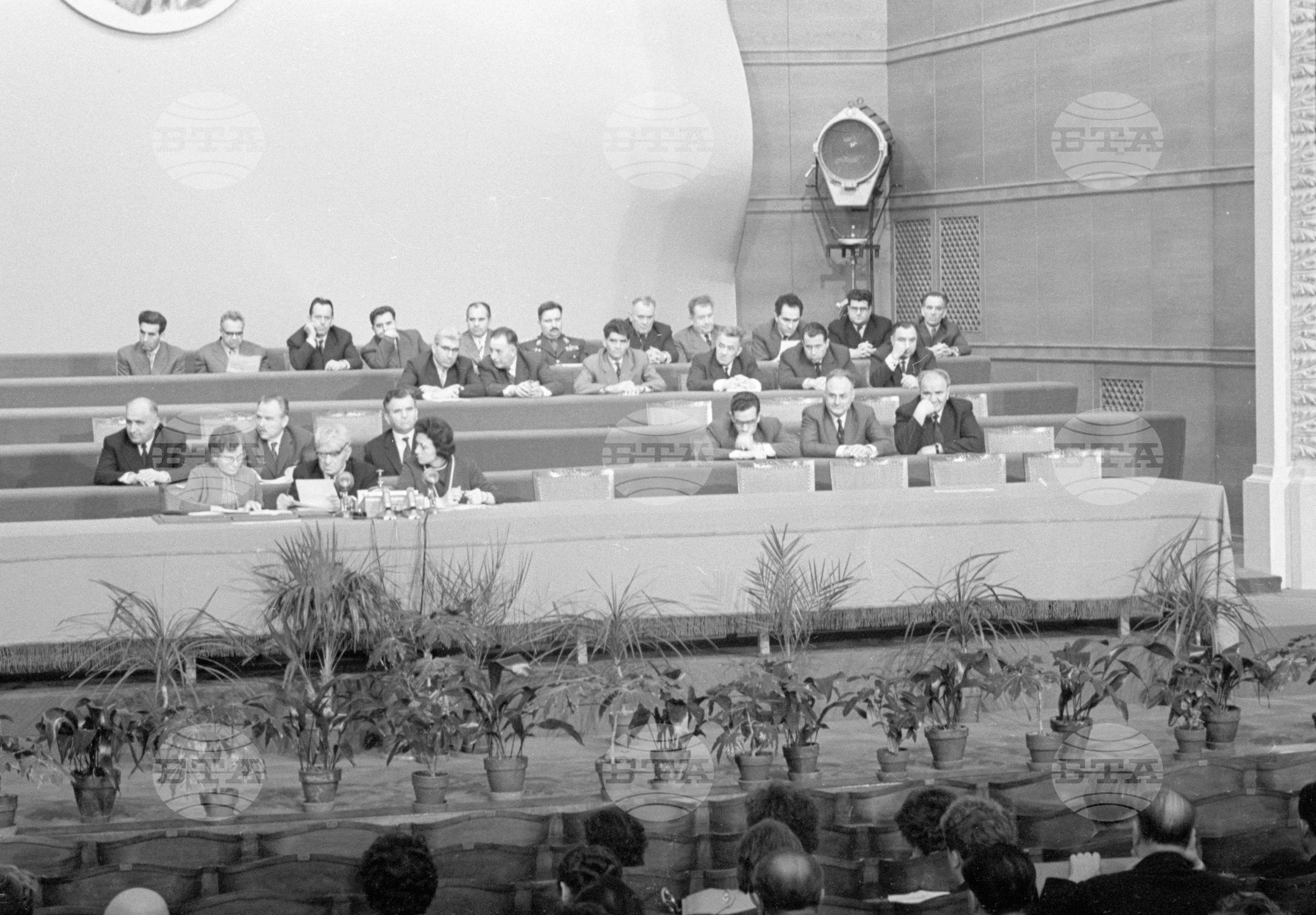 Втората редовна сесия на Народното събрание