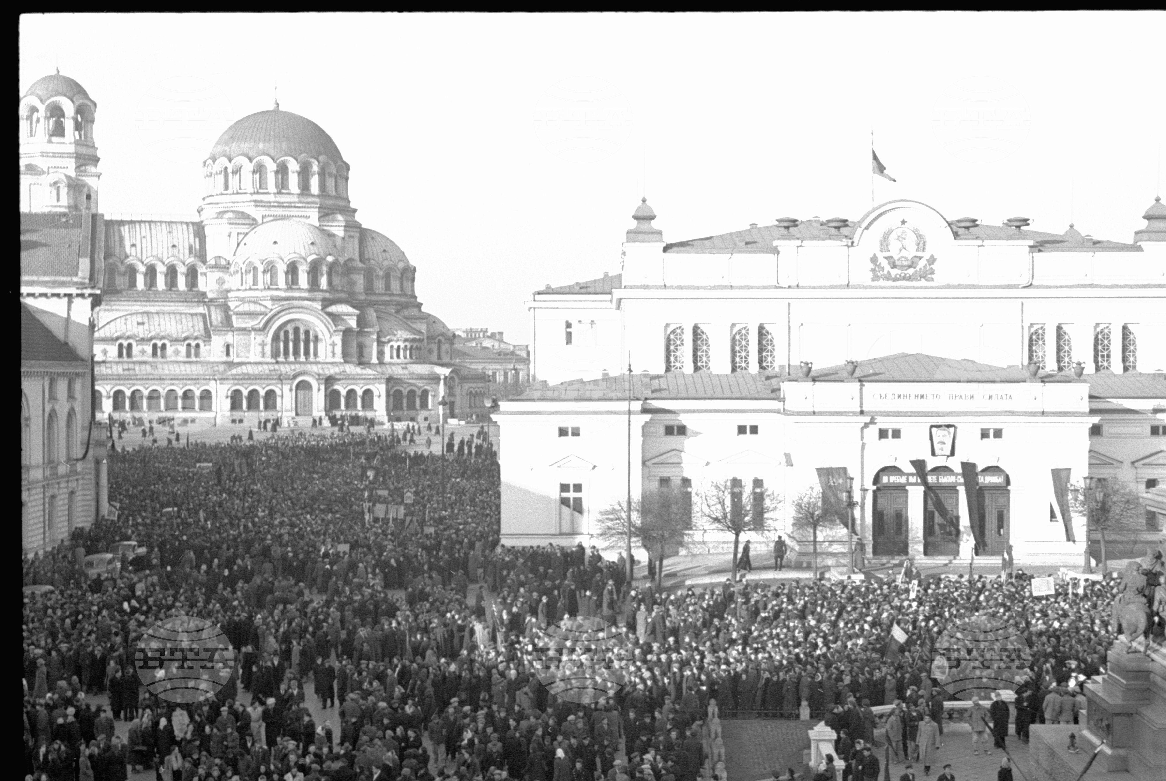 Траурен митинг по случай смъртта на Йосиф Висарионович Сталин