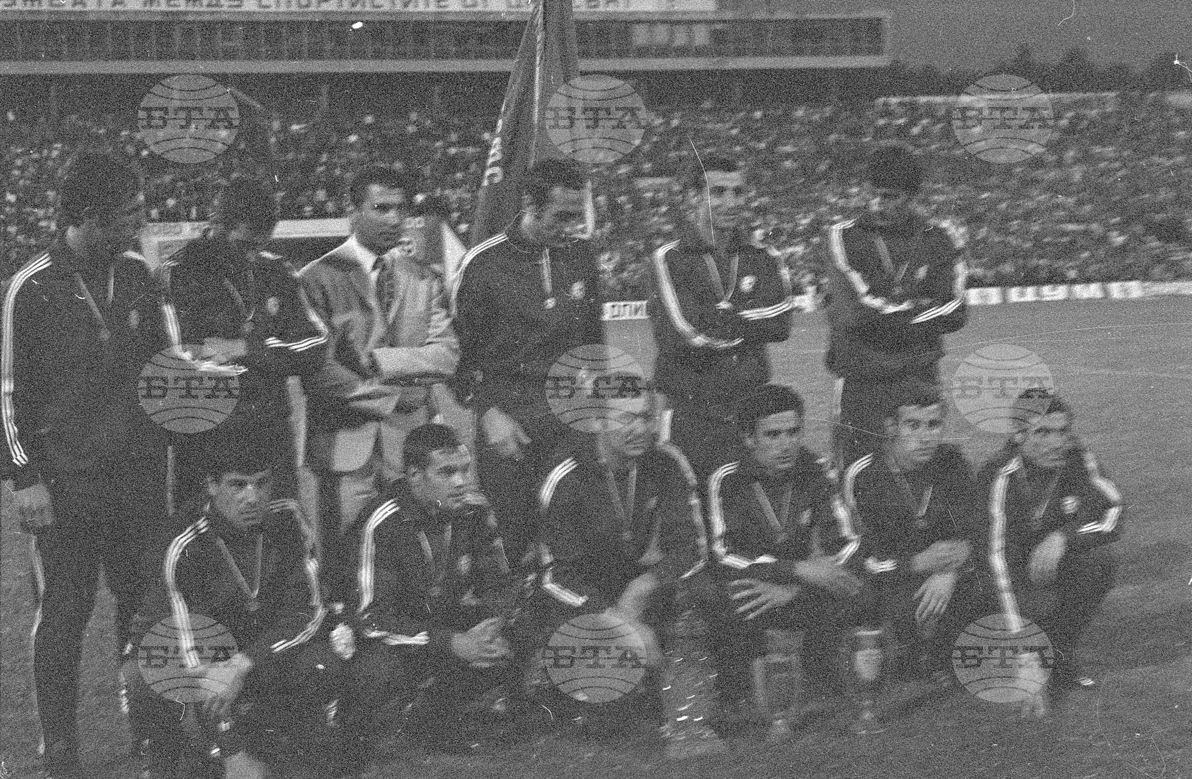Последна среща за първенството 1971 година "Левски-Спартак" и ЦСКА "Септемврийско знаме” + награждаване на шампиона ЦСКА "Септемврийско знаме”