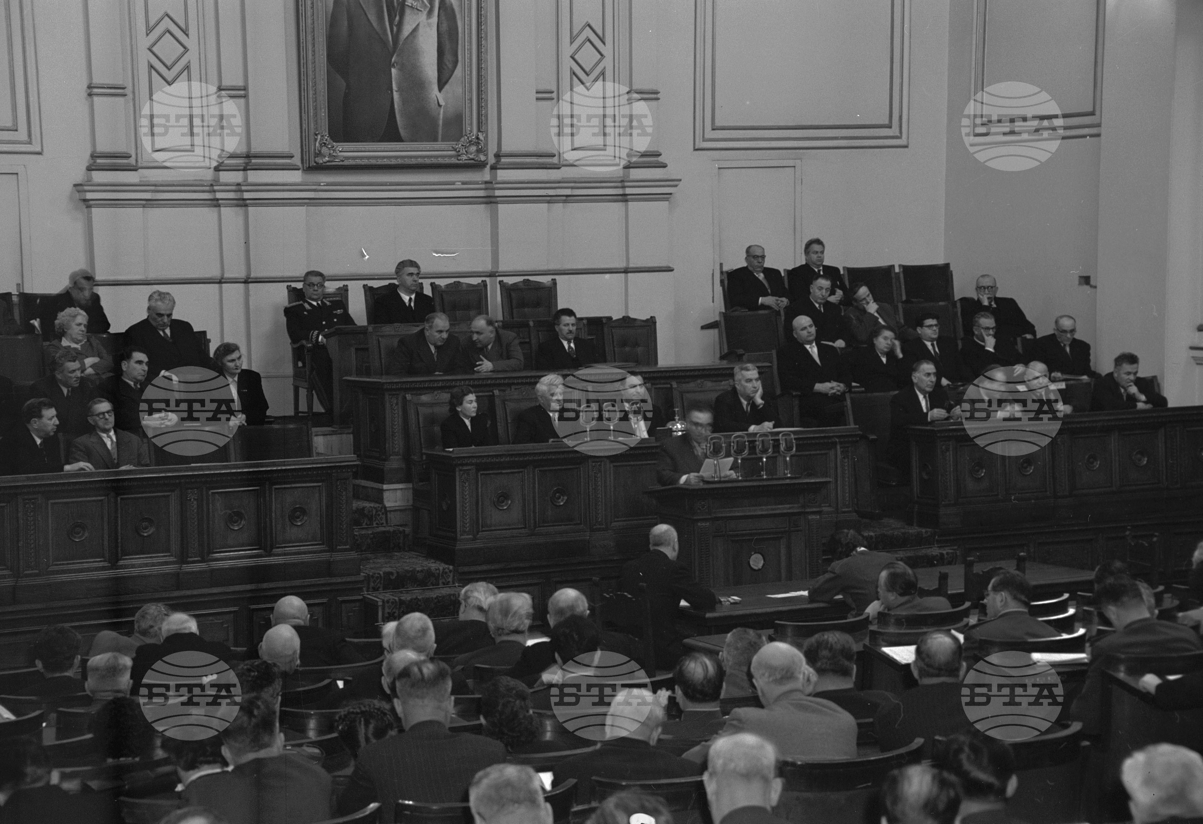 Първа извънредна сесия на III-то Народно събрание