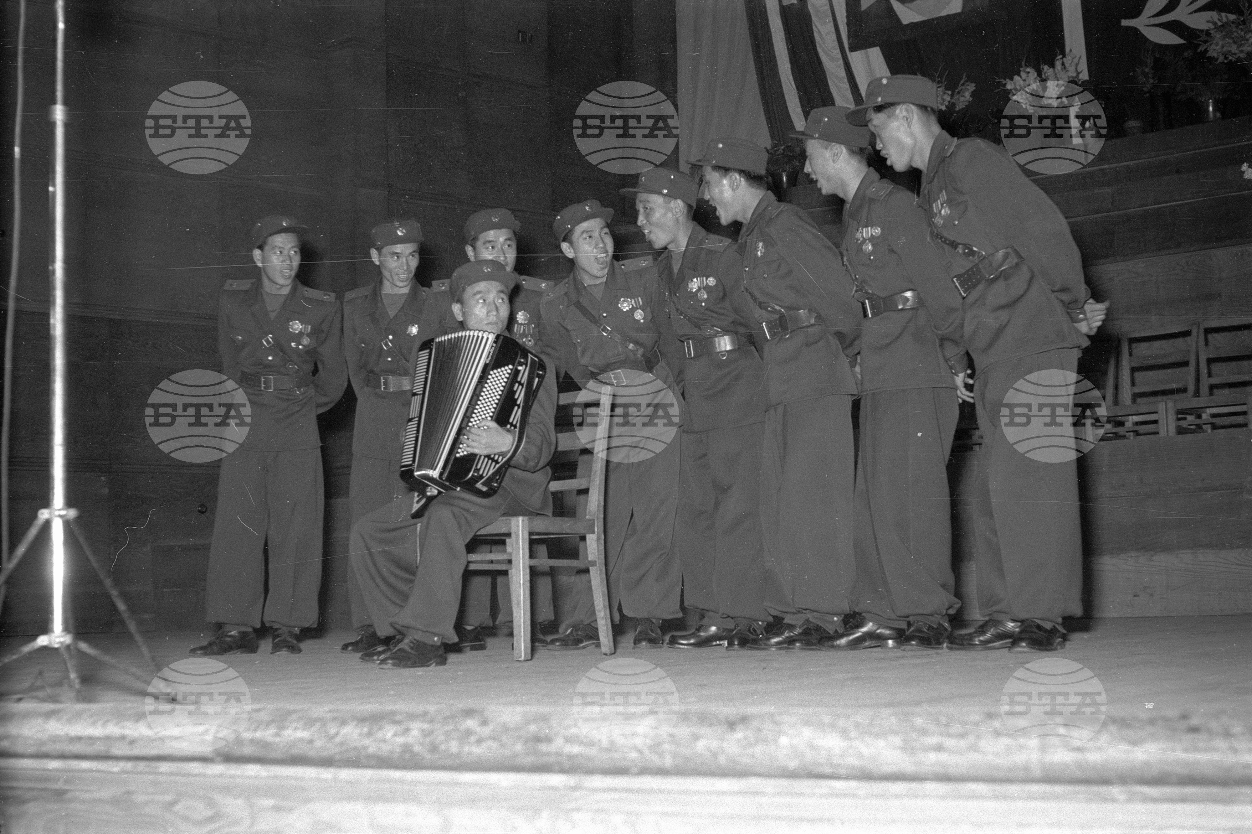 Ансамбъл за песни и танци при Корейската народна армия в България - 1953 година