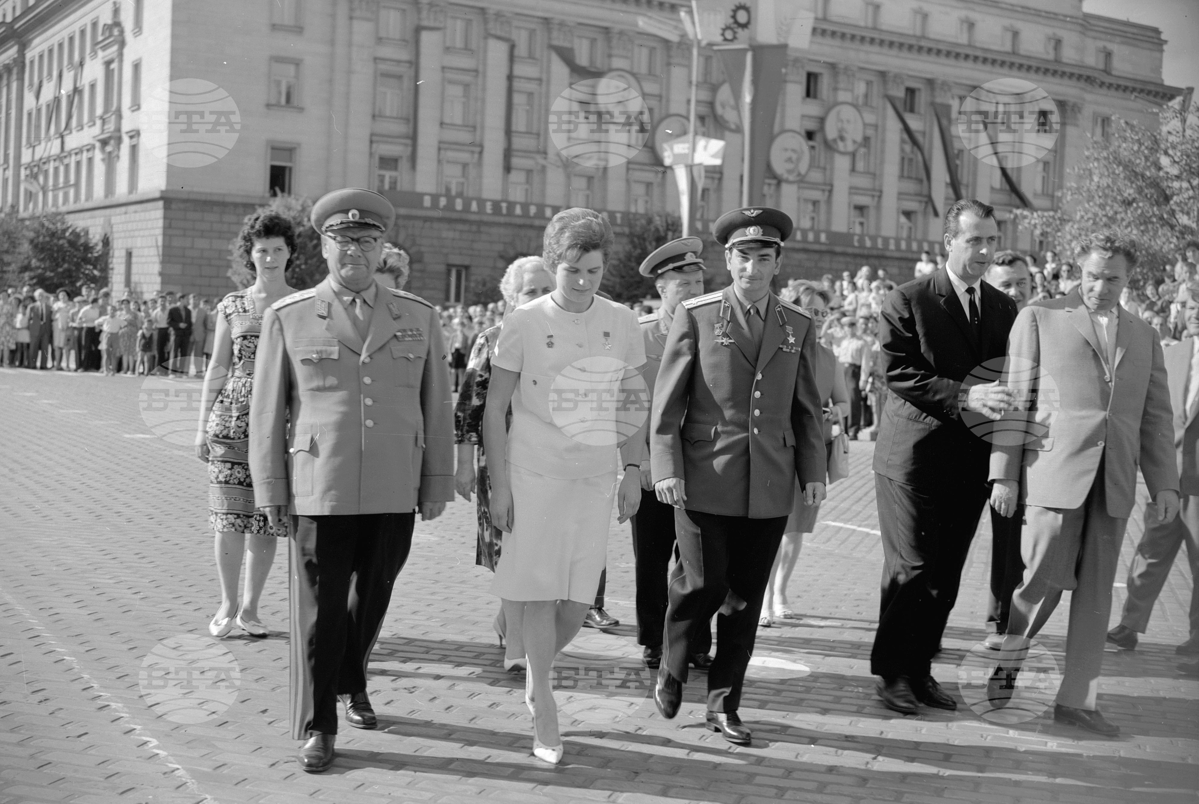 Пребиваване на съветските космонавти Валентина Терешкова и Валери Биковски у нас част 1