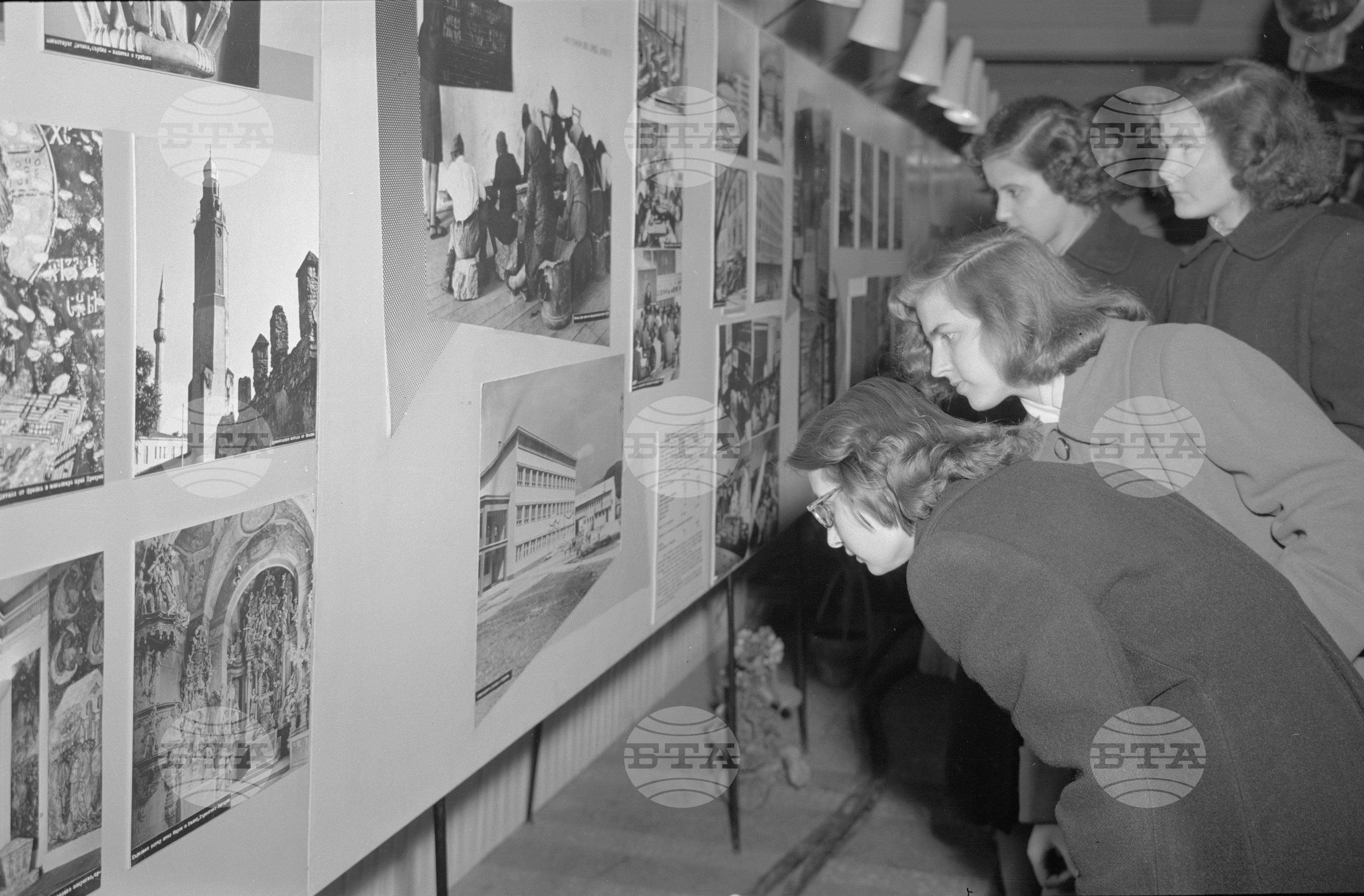Откриване на фотоизложбата "Югославия"