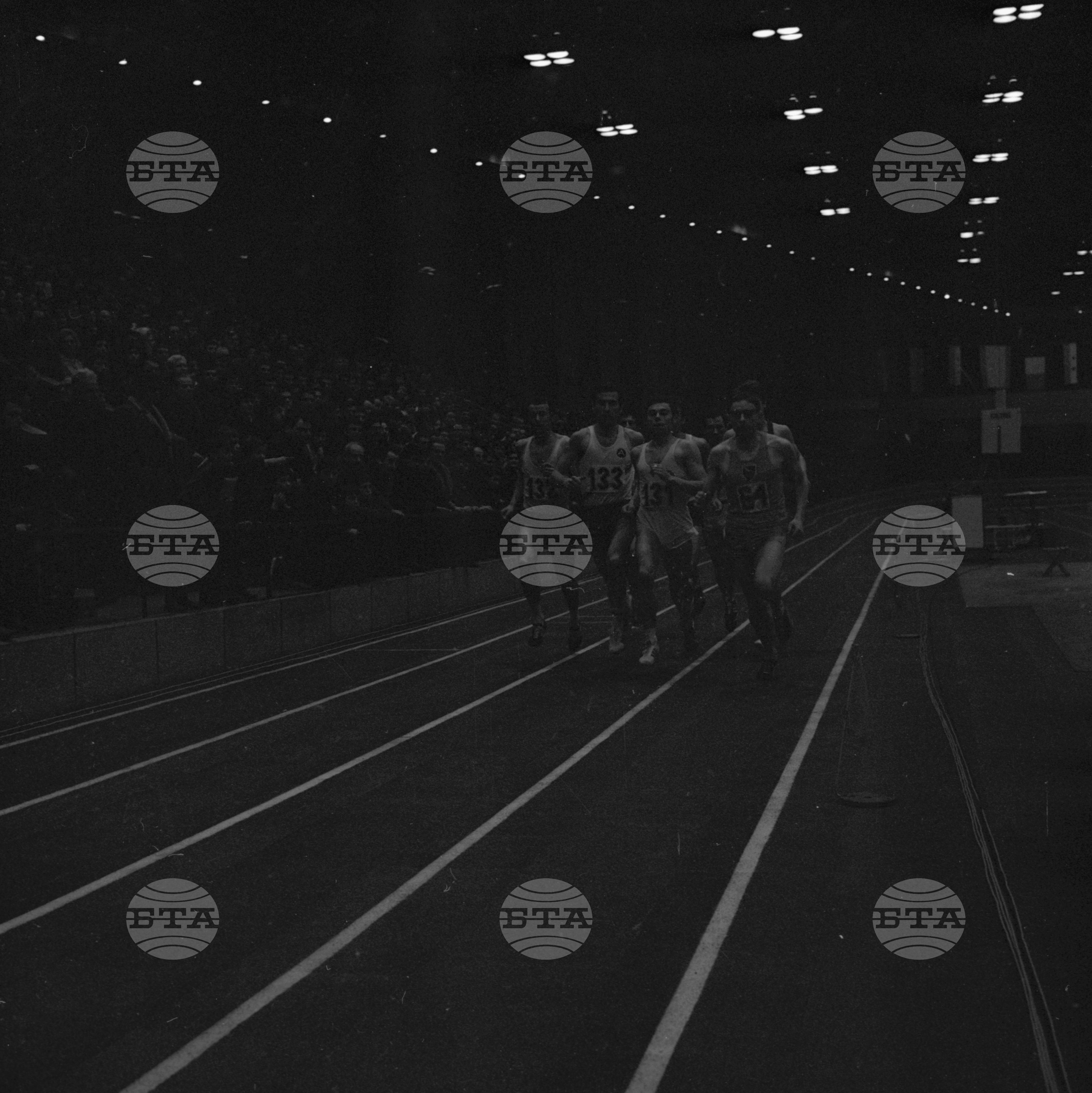 Международен студентски лекоатлетически турнир на закрито