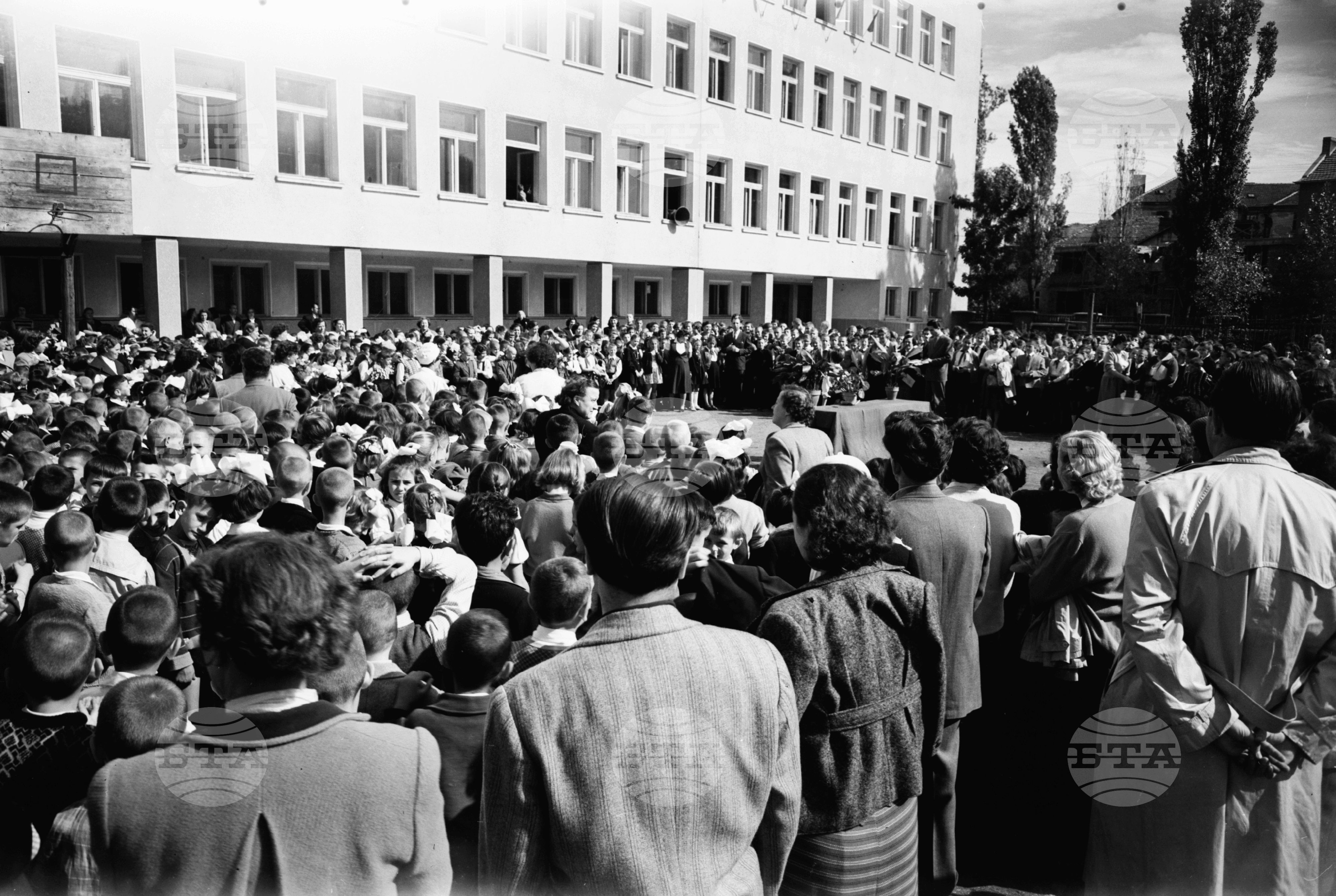 Откриване на новата учебна година - 1958/59 година в София