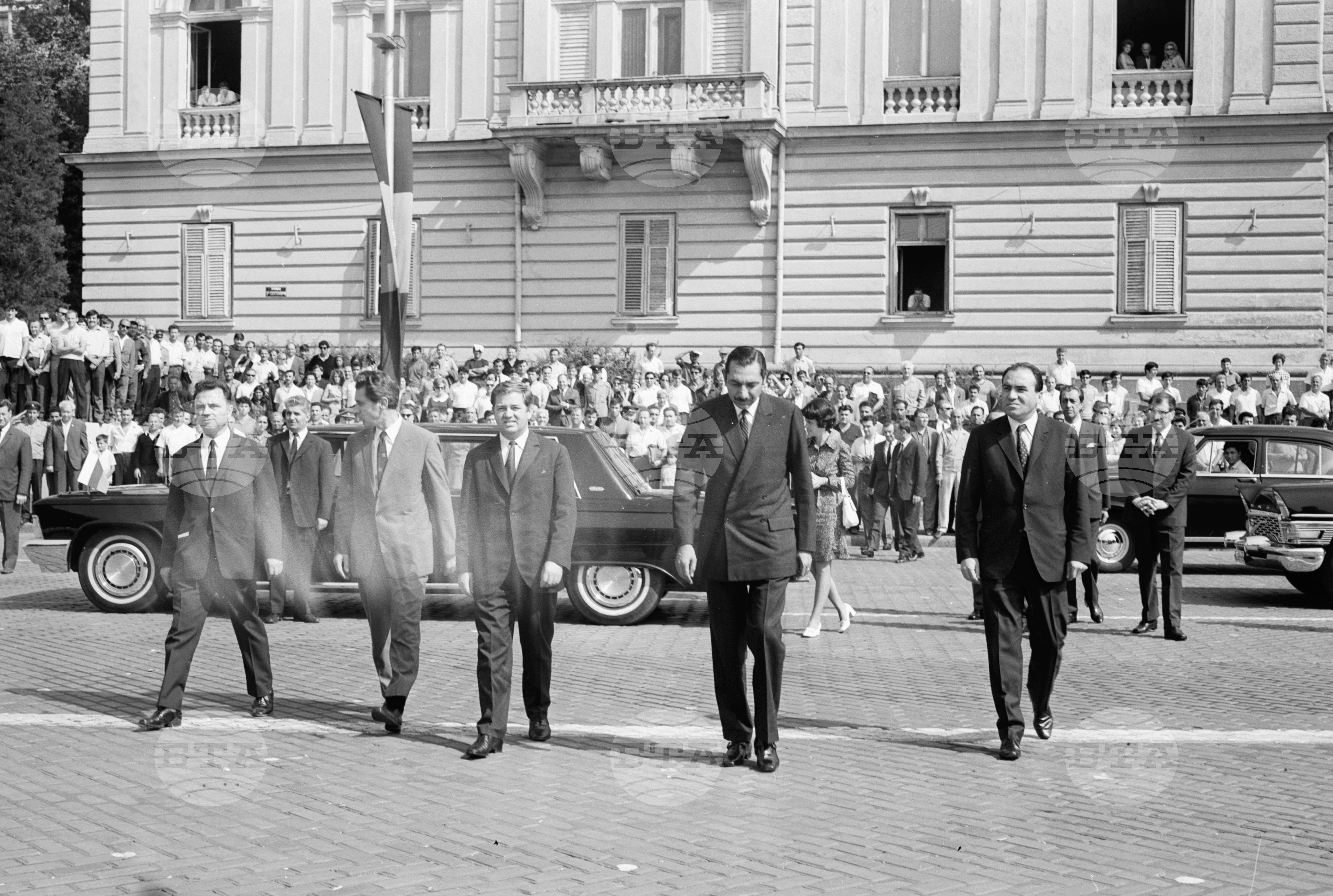 Афганистанският министър Мохамед Нур Ахмад Етемади на посещение в България - част 1