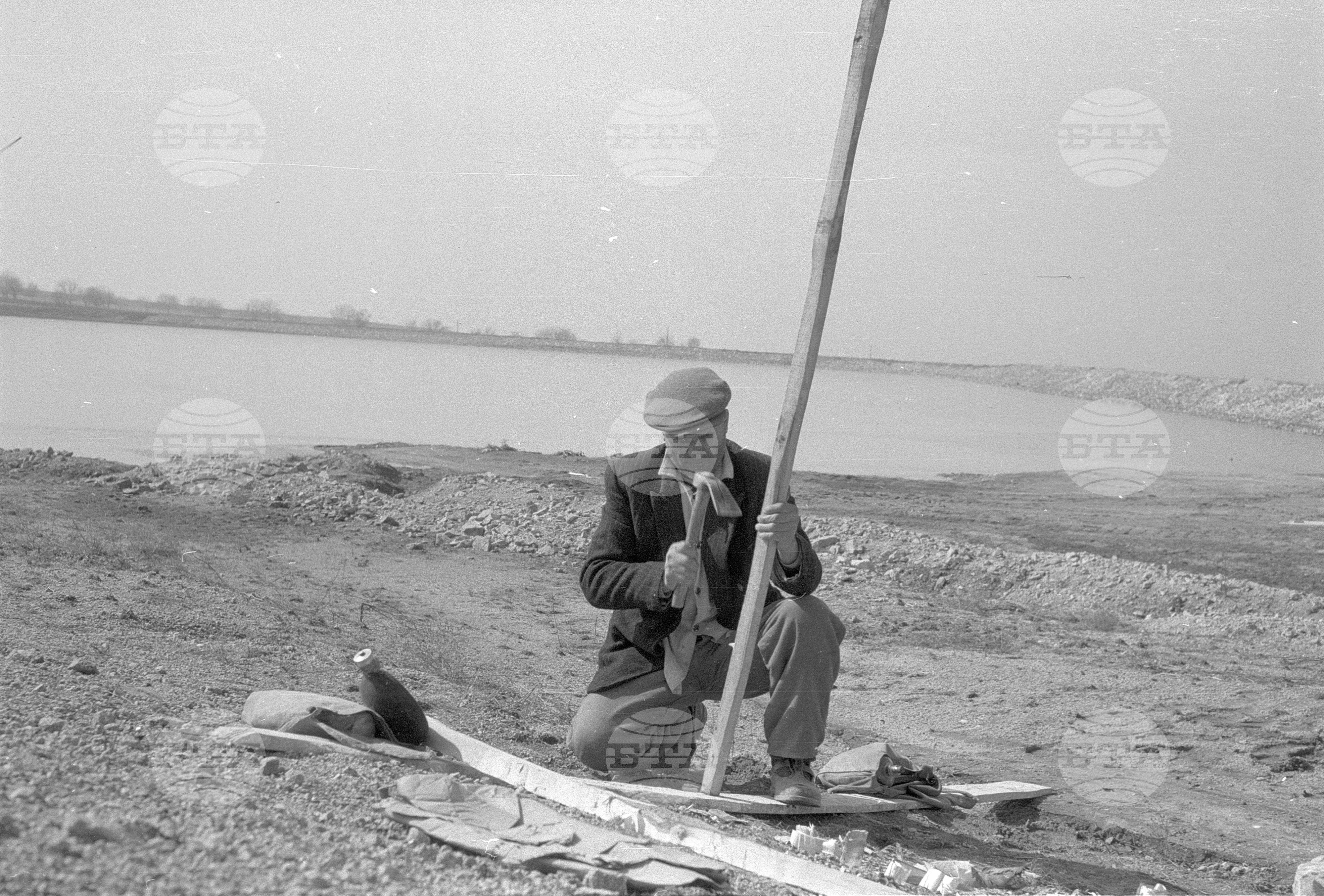 В село Езеро, Сливенски окръг