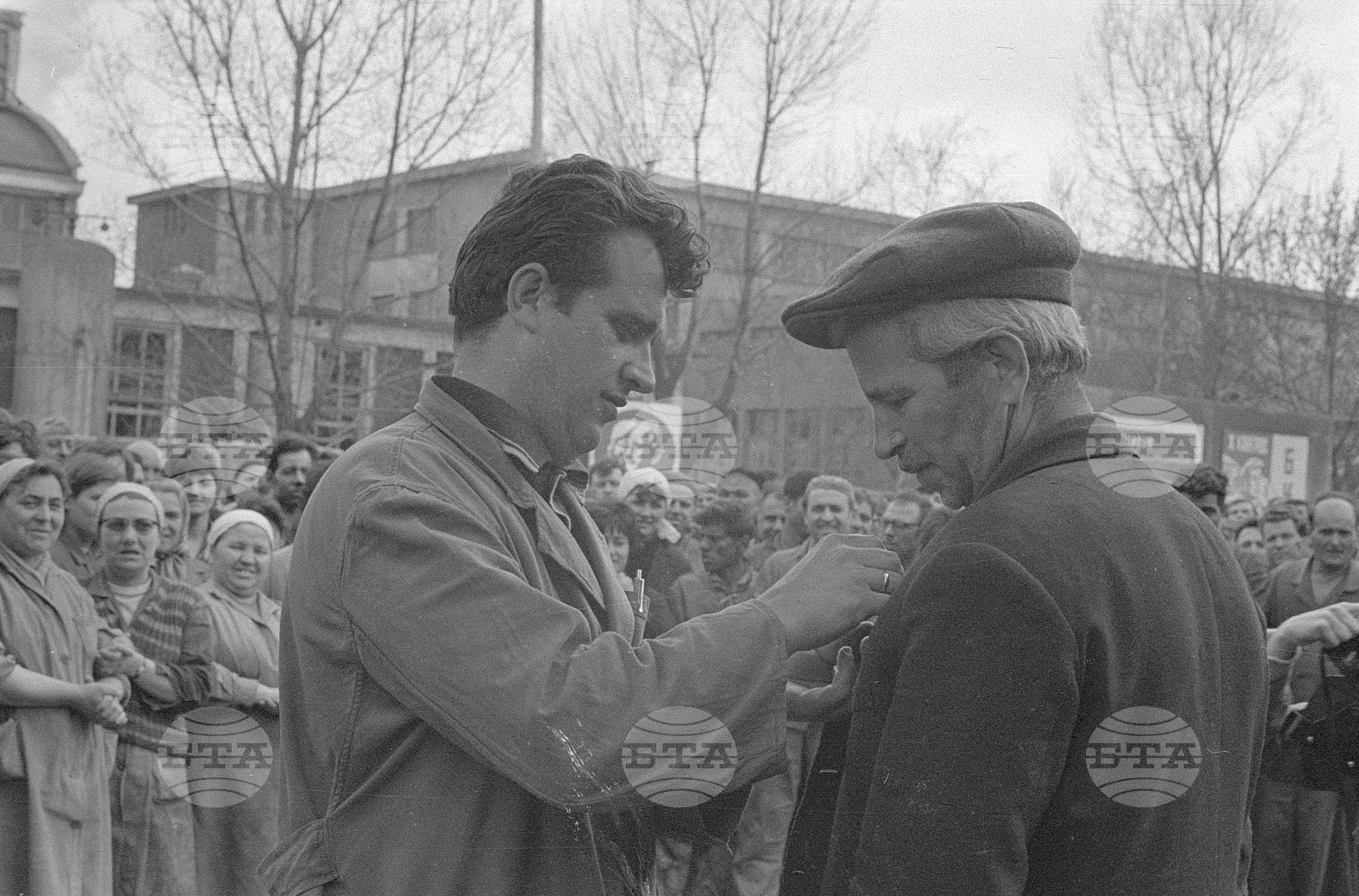 Митинг в завод за автомобилни гуми "Георги Димитров" - София