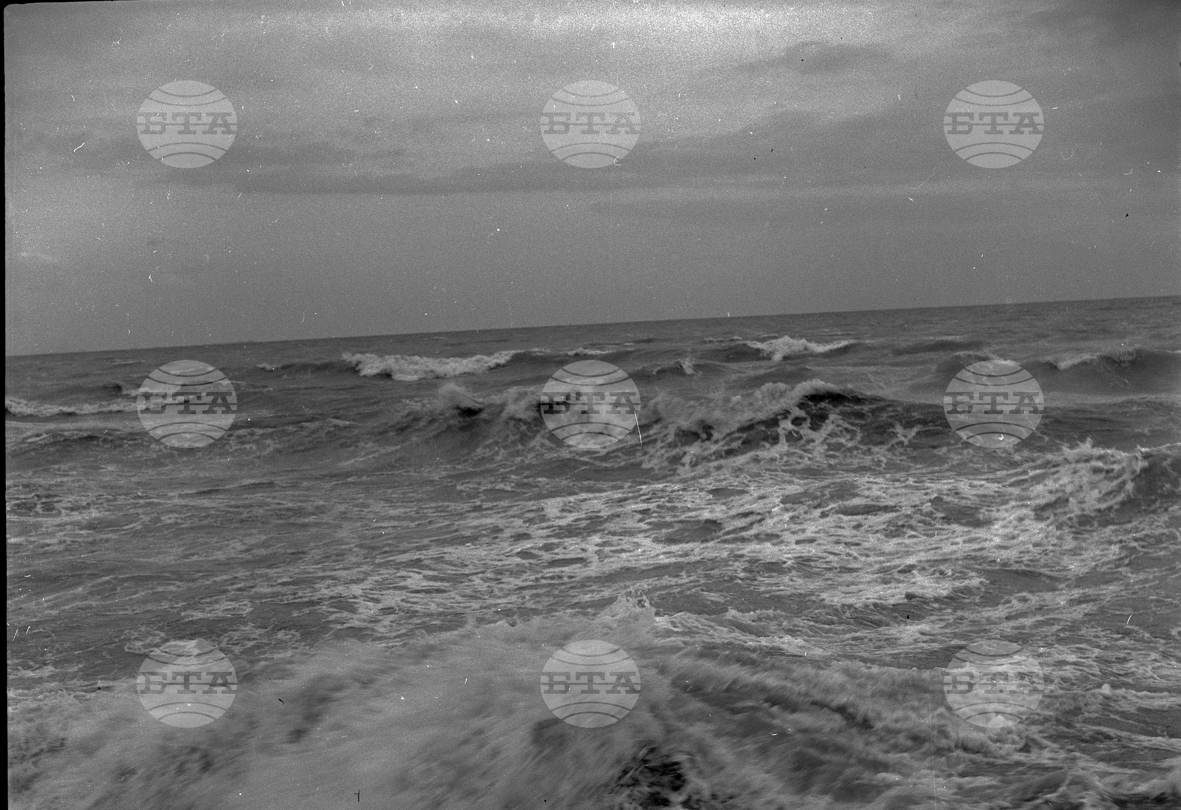 Бурно море край Бургаския залив
