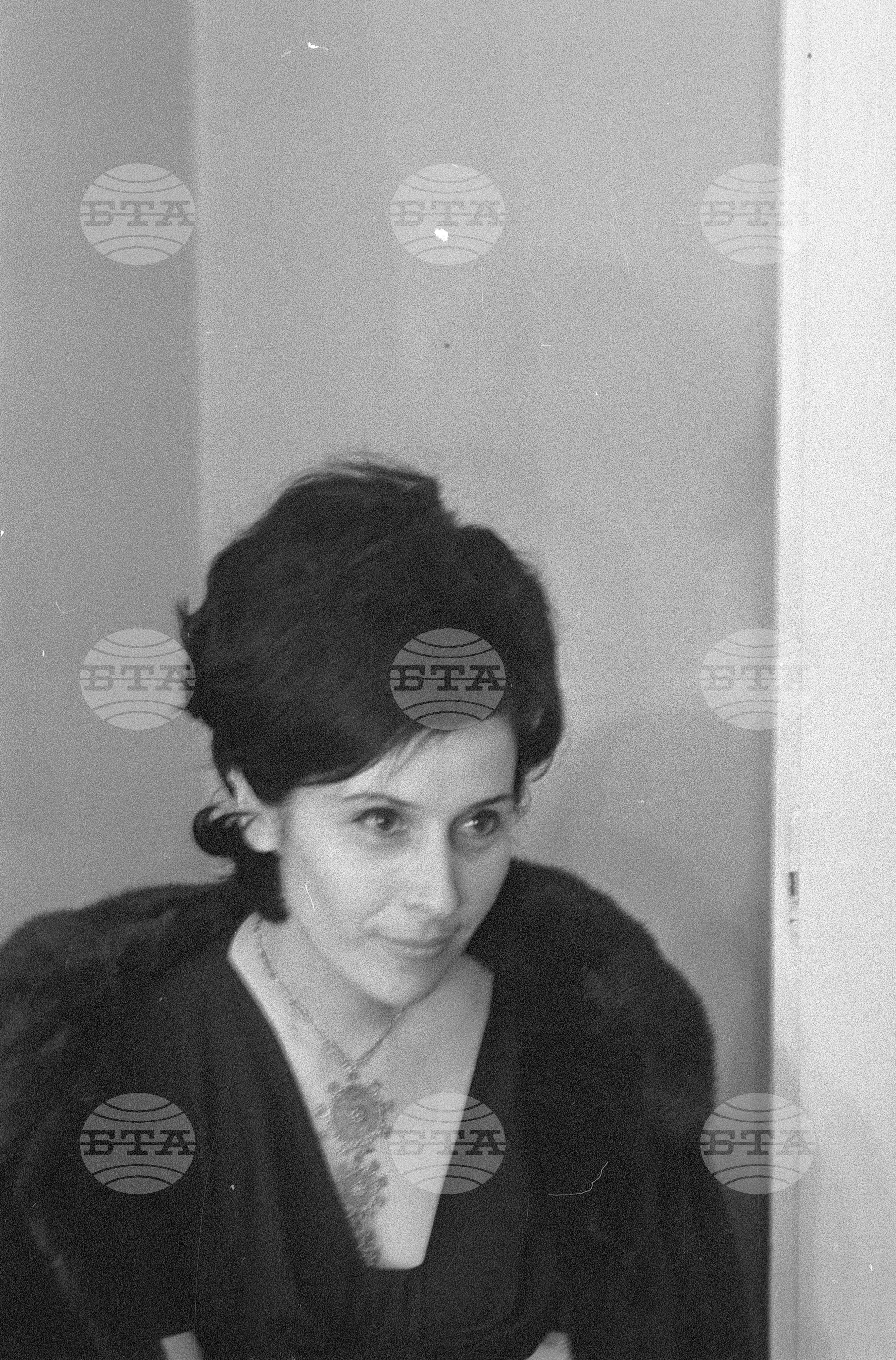 Николай Гюзелев в "Зографът Захари" - Част 1