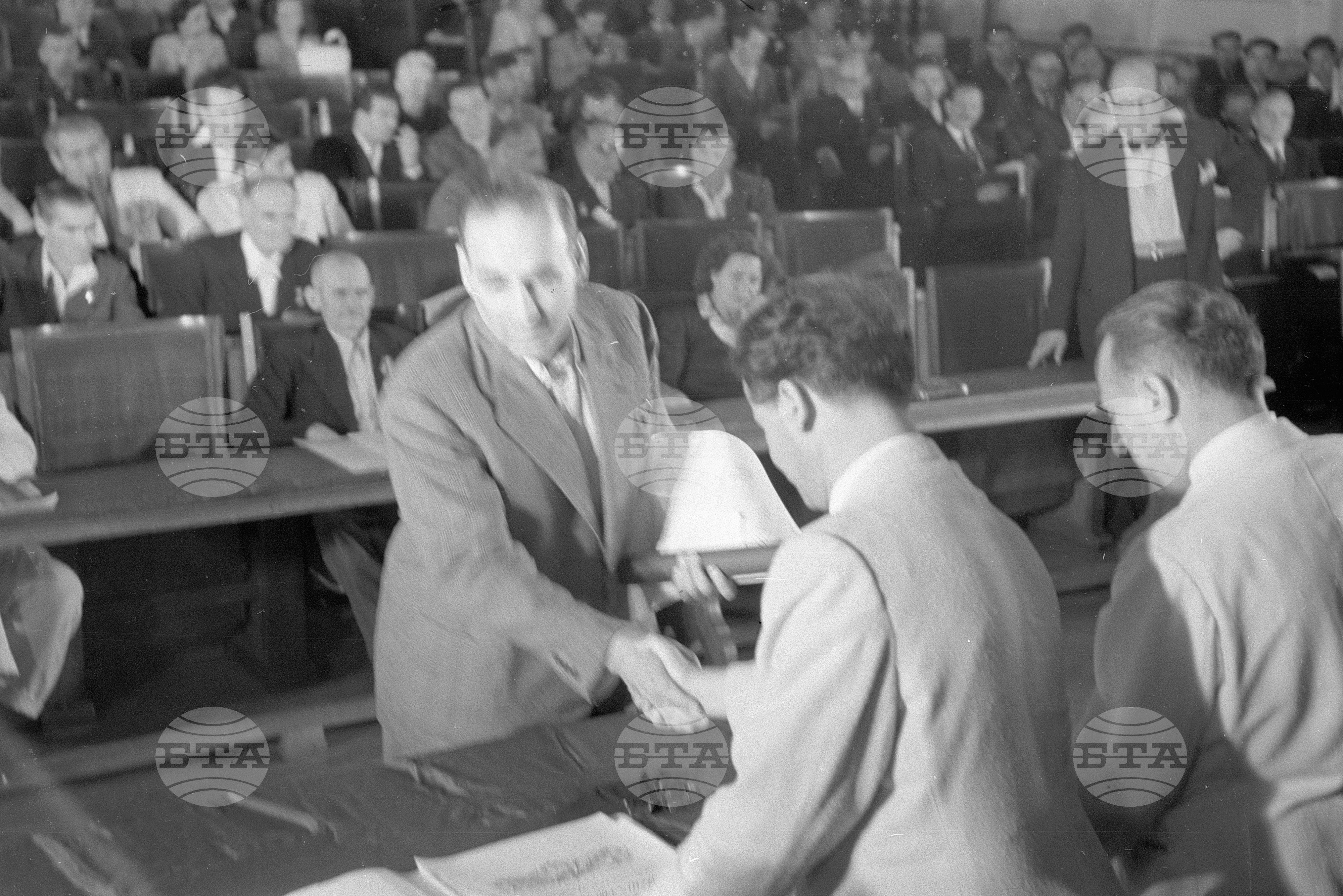 Връчване на Димитровски награди на лауреатите за 1951 година