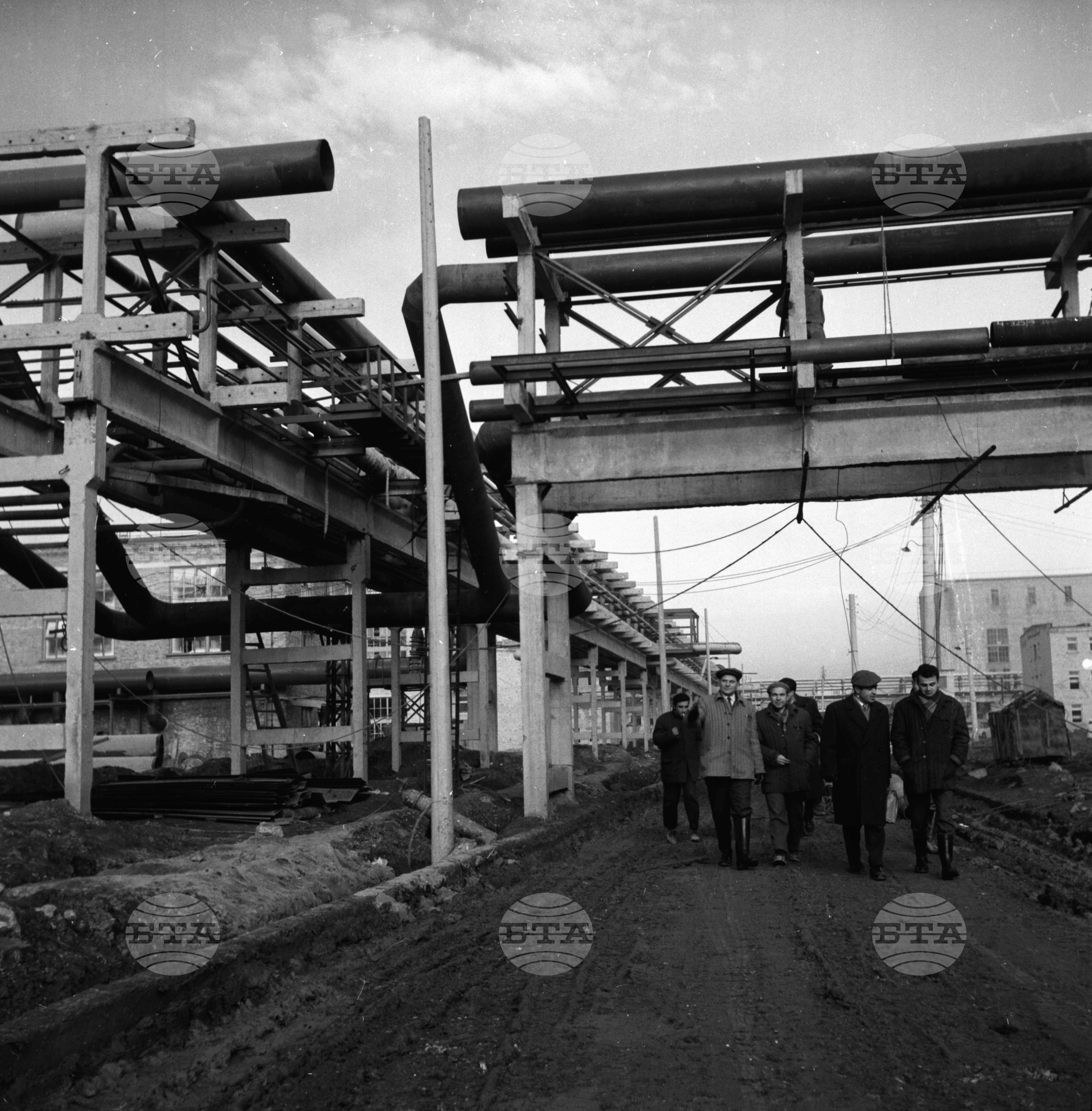 На строежа на Азотно-торовия завод край Стара Загора 1962 година част 9