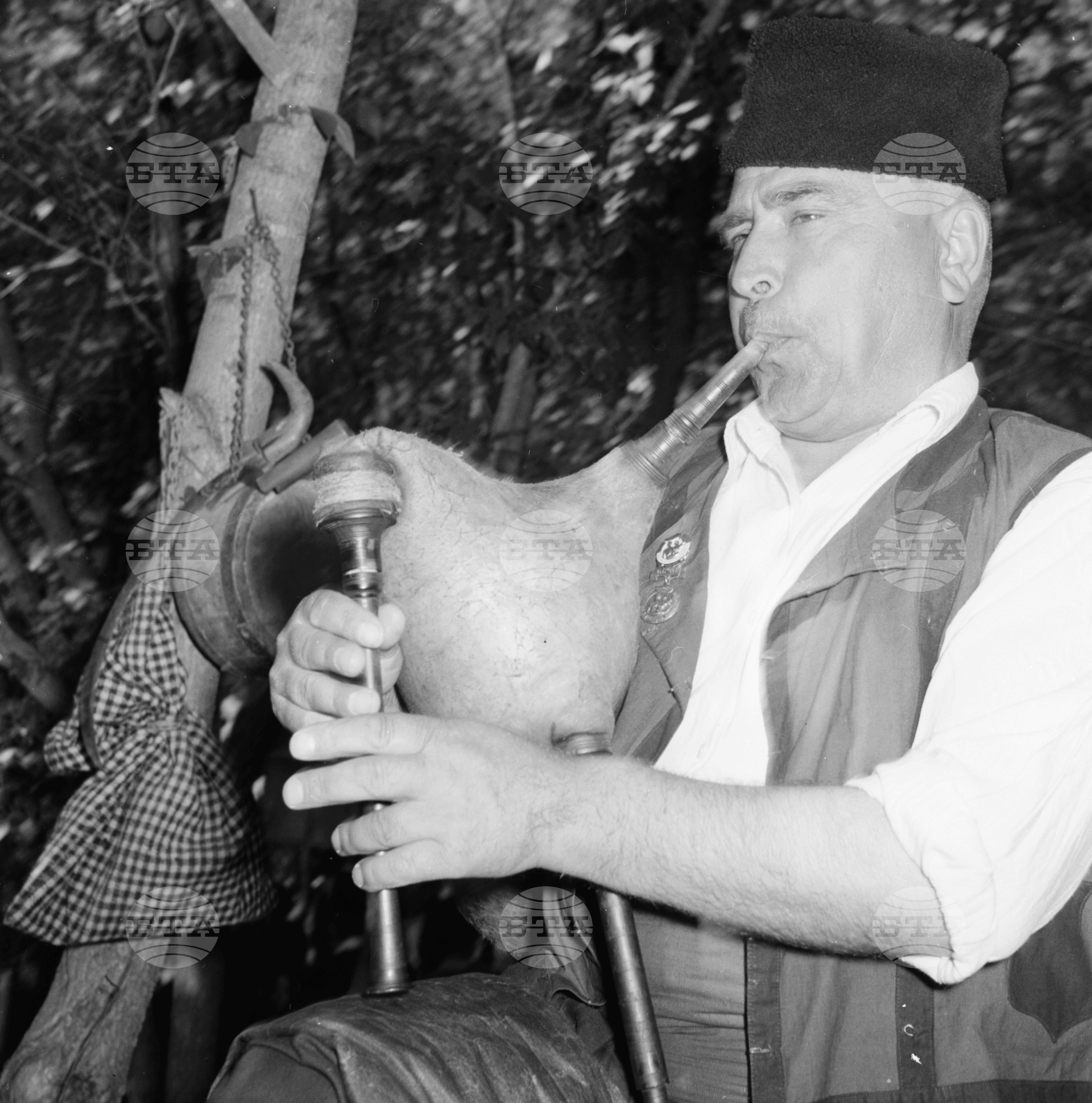Голям събор надпяване "Тракийска песен" град Елхово