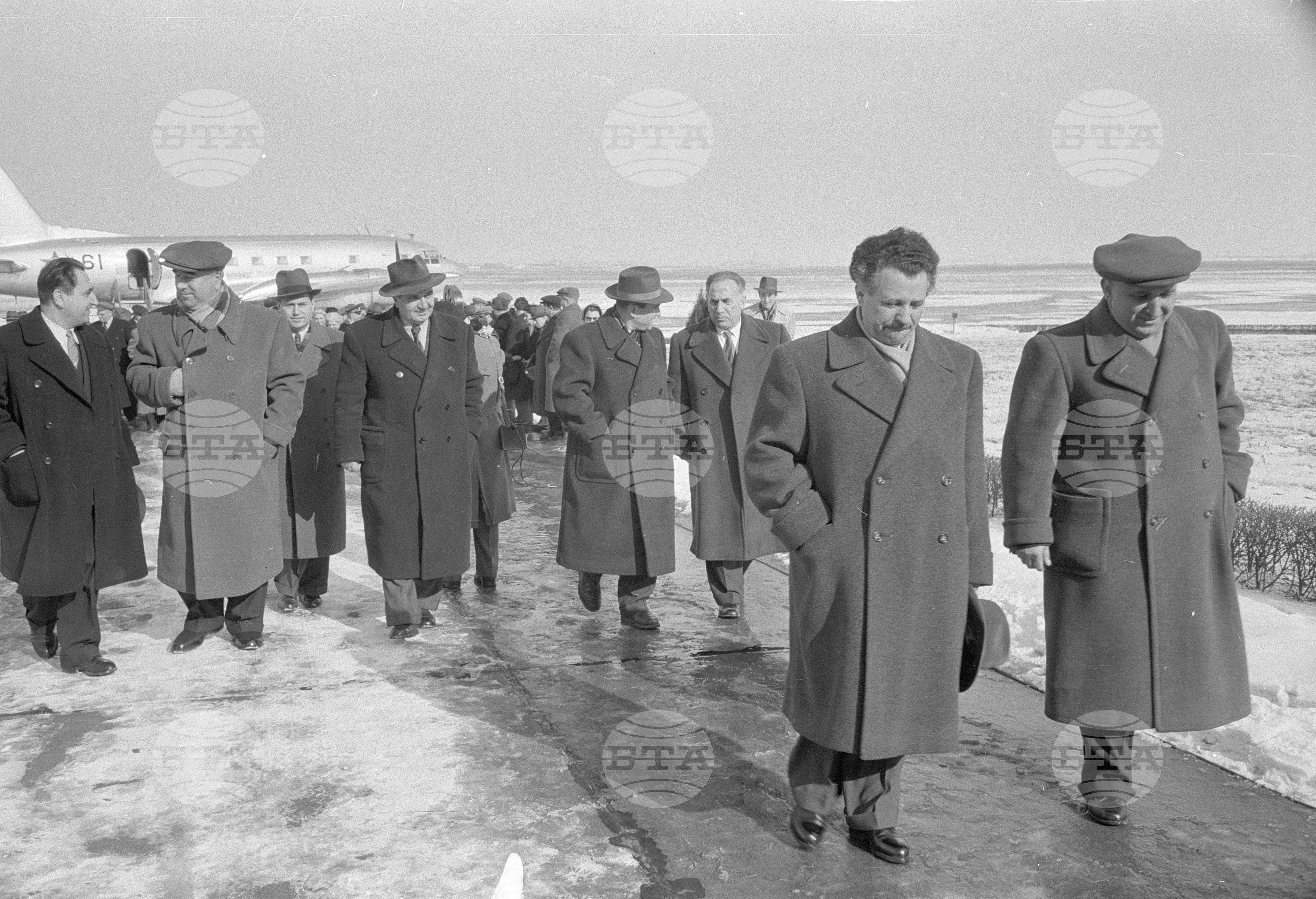 Българската правителствена делегация се завърна от Албания