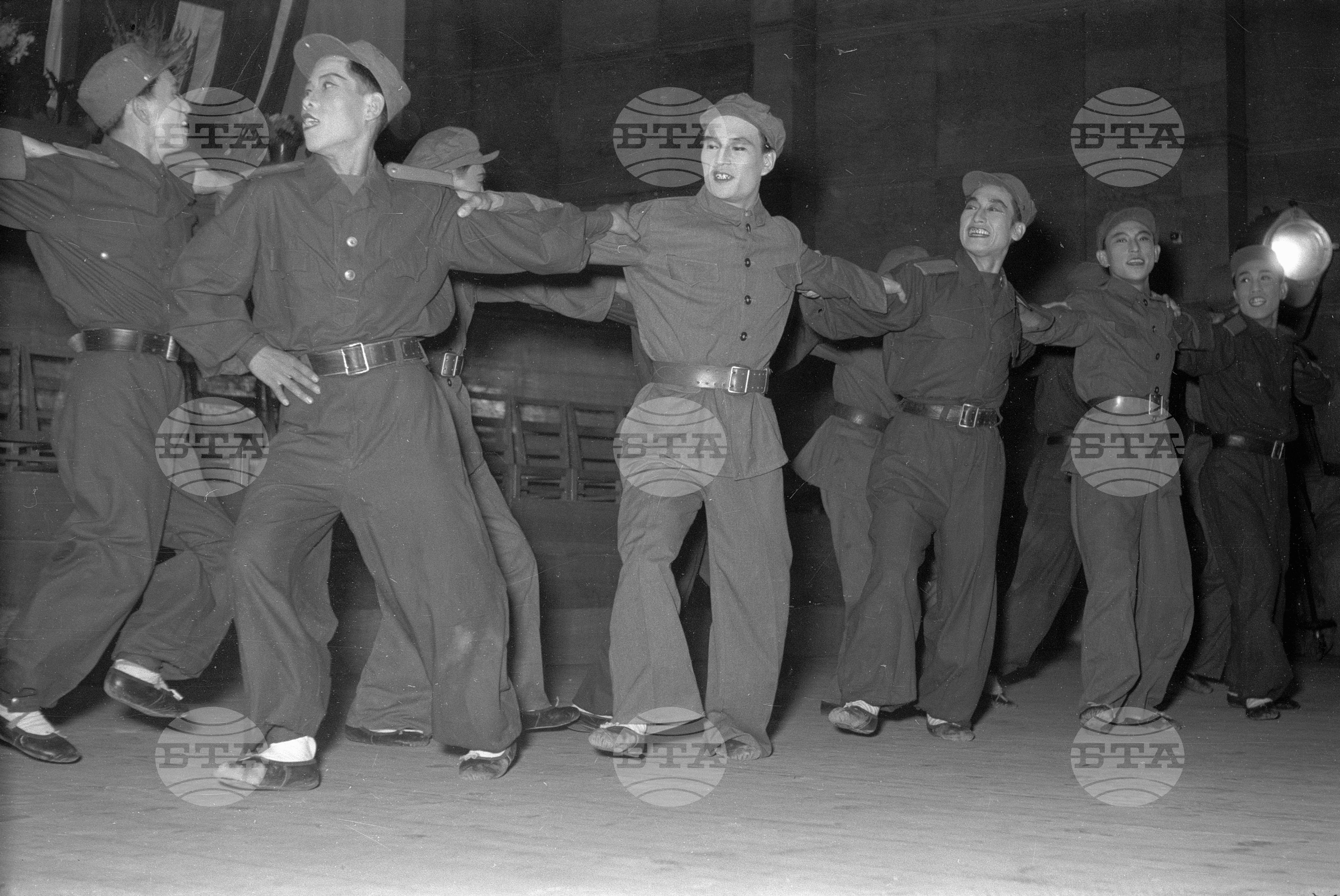 Ансамбъл за песни и танци при Корейската народна армия в България - 1953 година