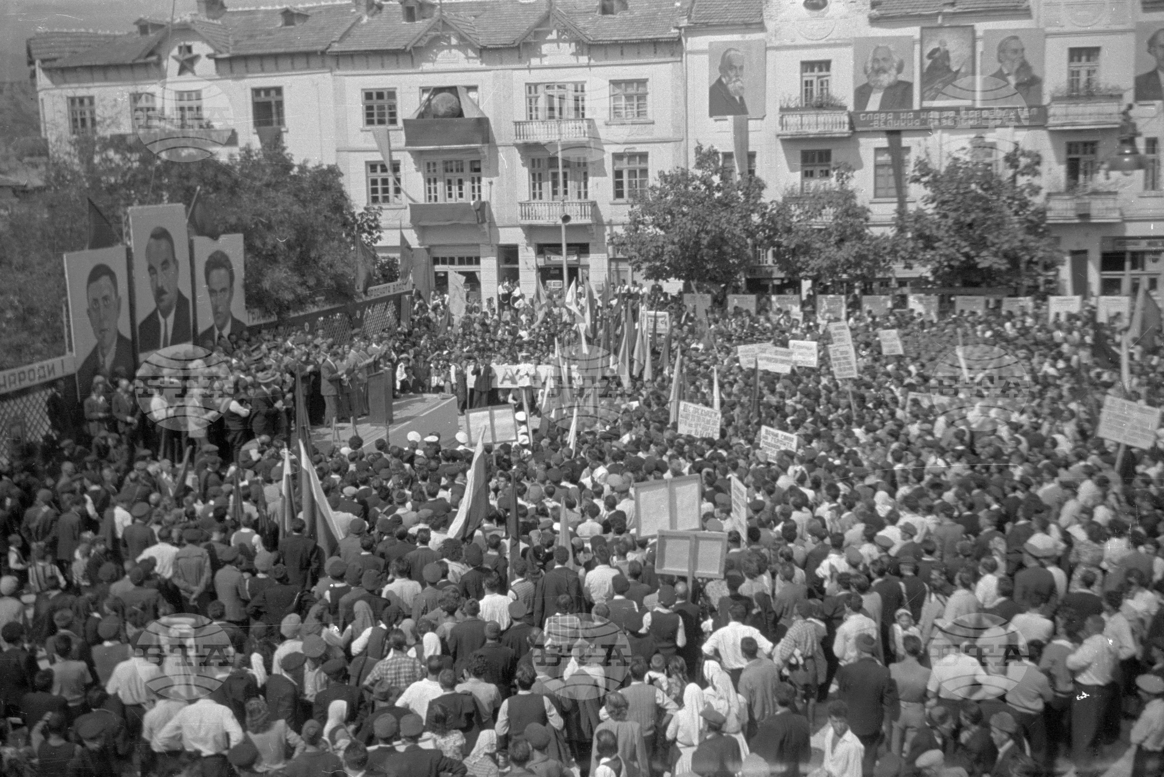 Величествен митинг в Разлог по случай 35 годишнината на Септемврийското въстание през 1923 година