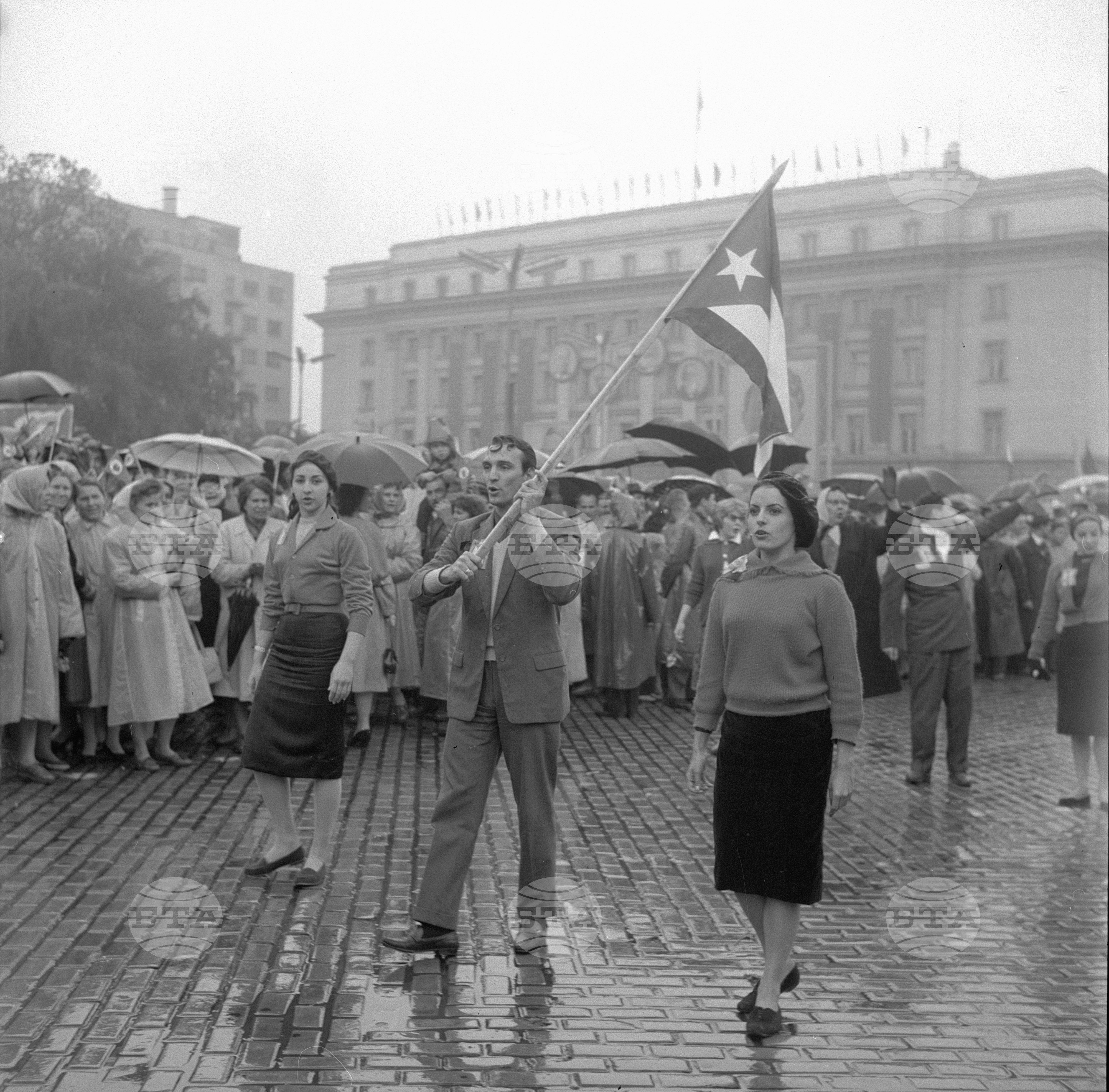 Първомайска манифестация на трудещите се в София (1961)