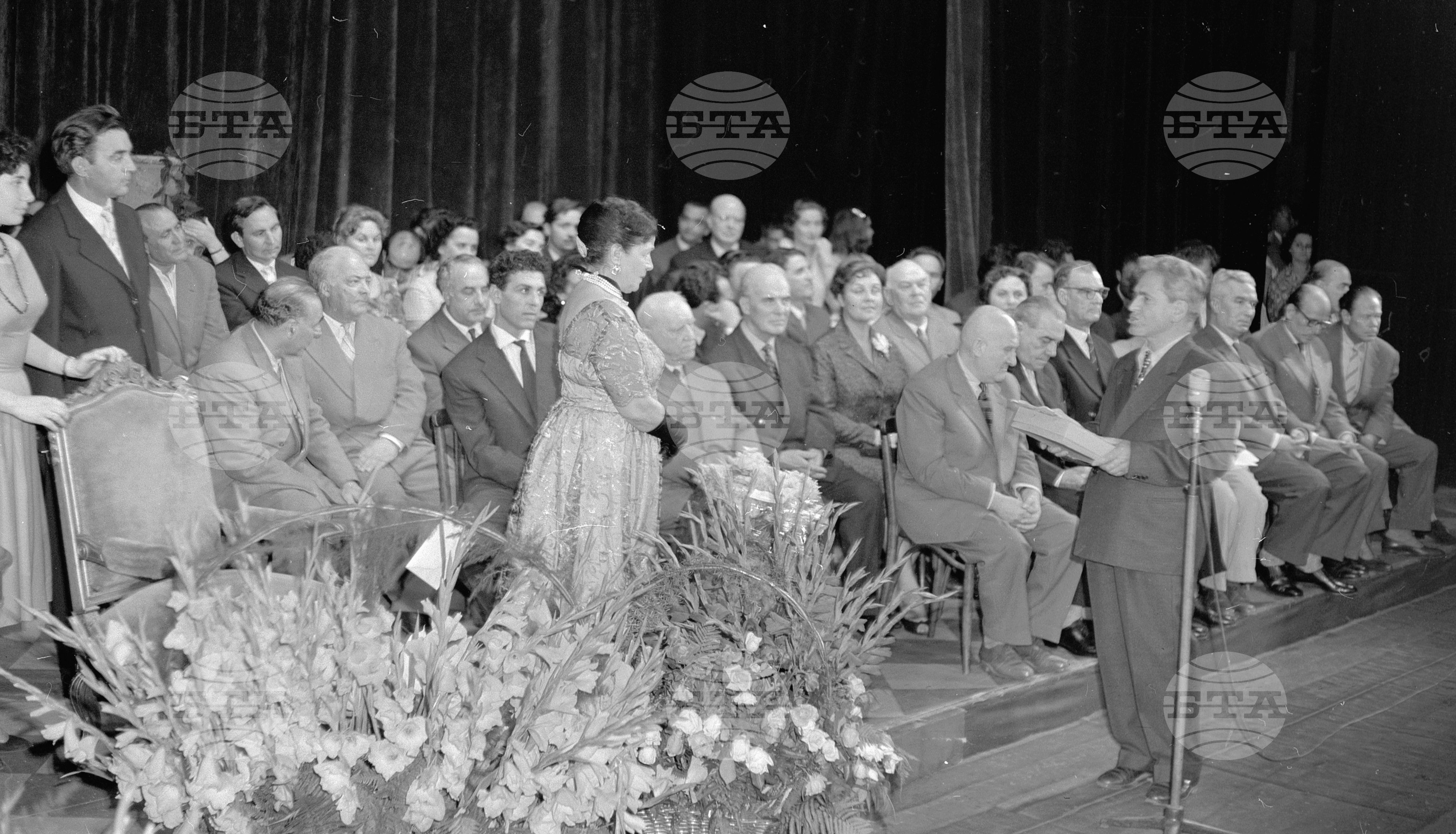 Честване на 50-годишната дейност на народната артистка Марта Попова част 3