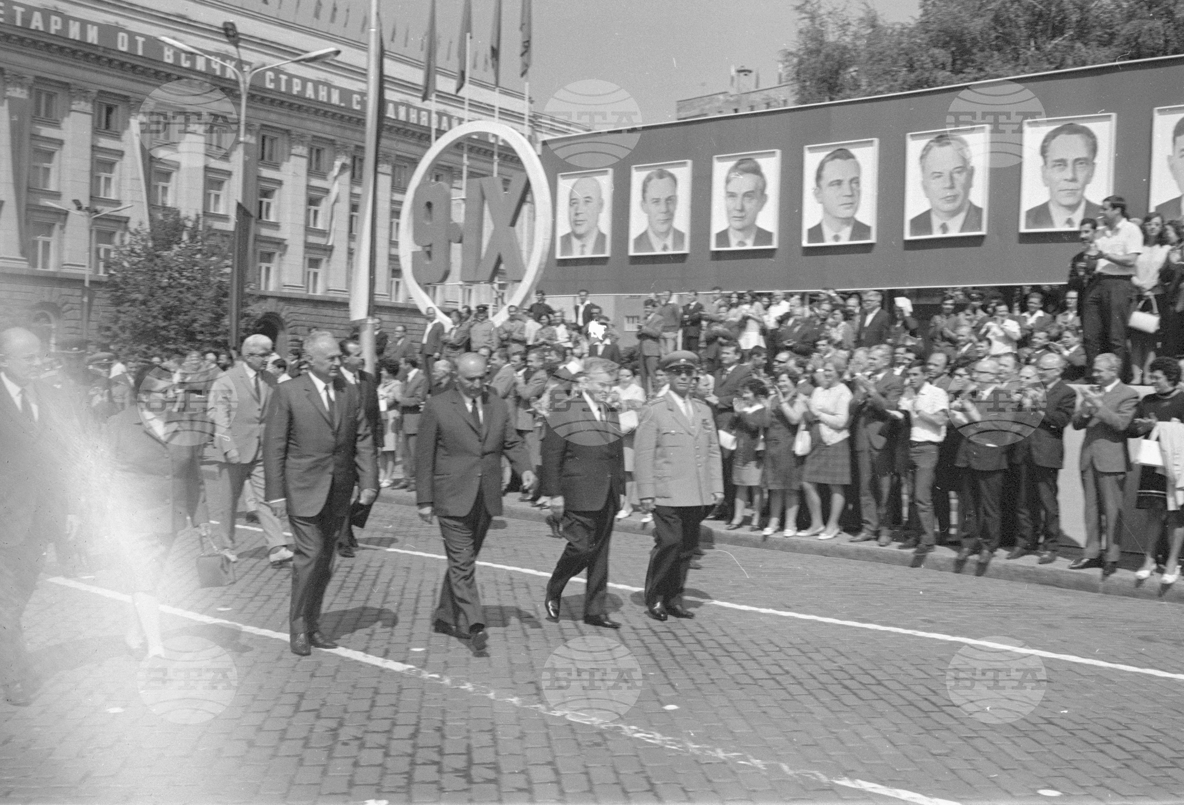 26 години от Деветосептемврийското въстание