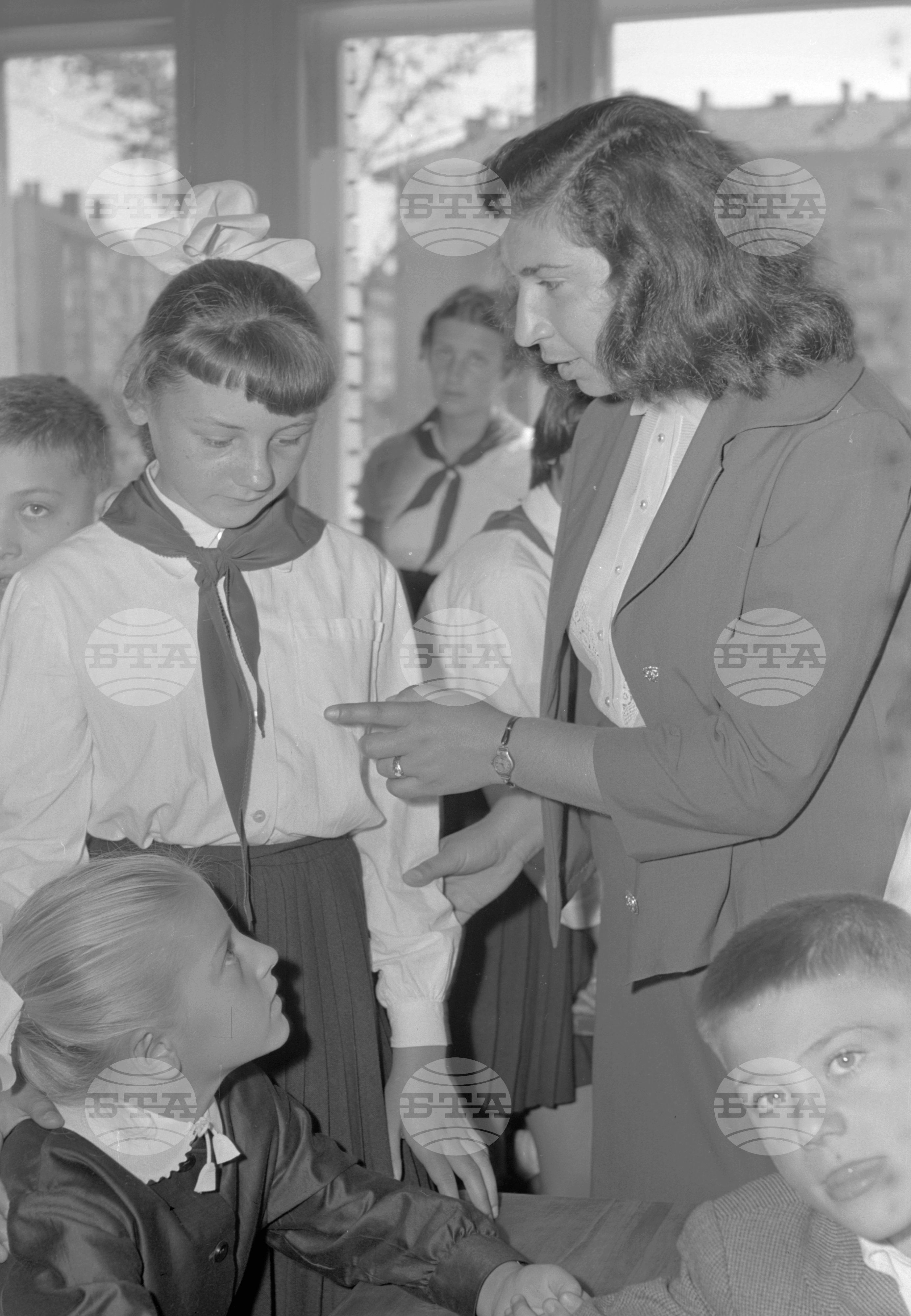 Откриване на  новата учебна 1961/1962 година в столичните учебни заведения
