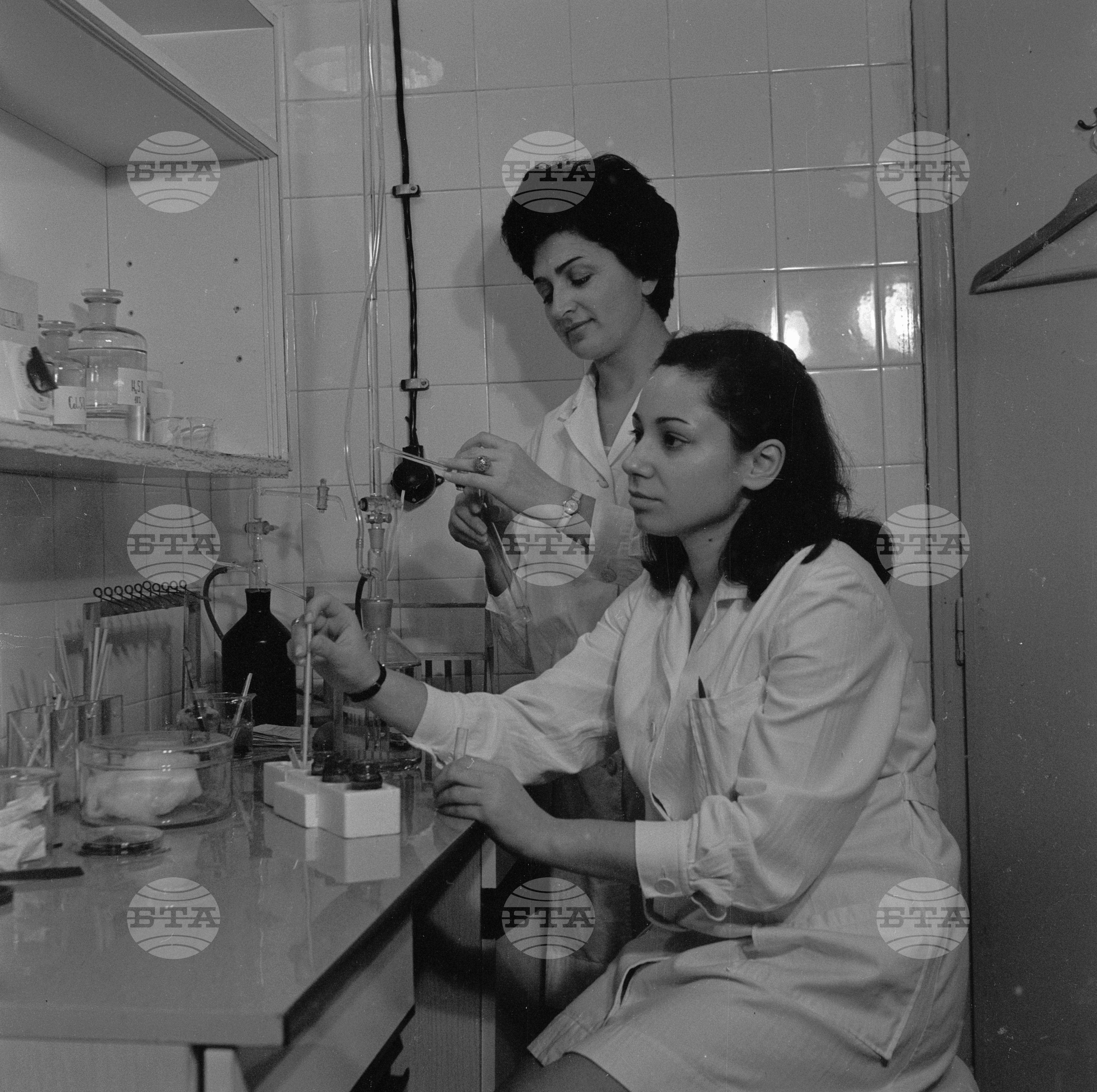 Лаборанти - 1972 година