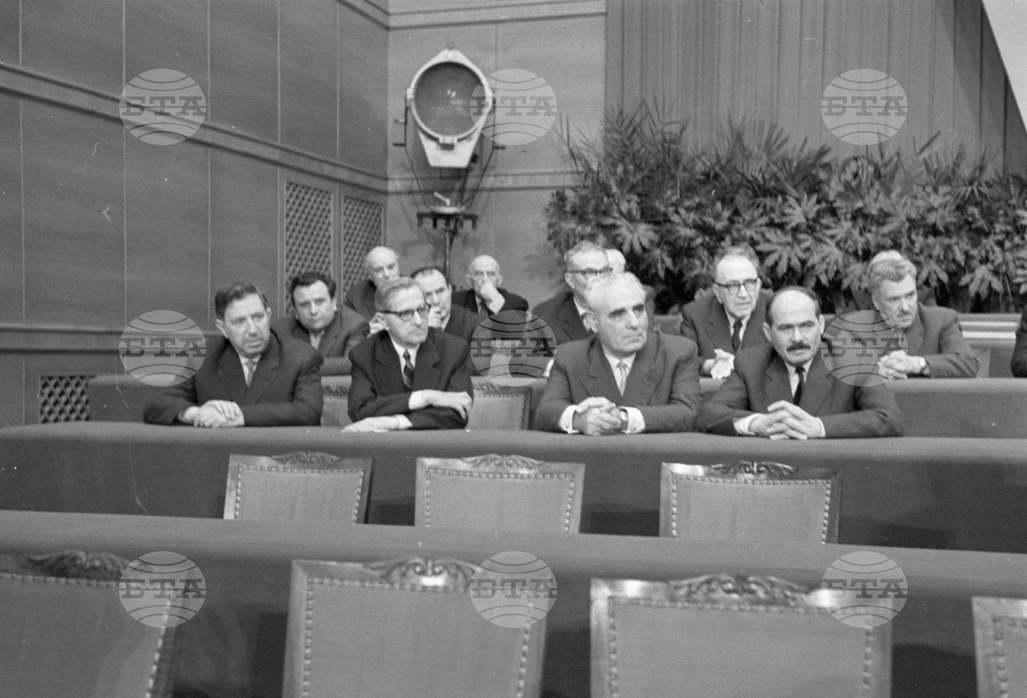 Втората редовна сесия на Народното събрание