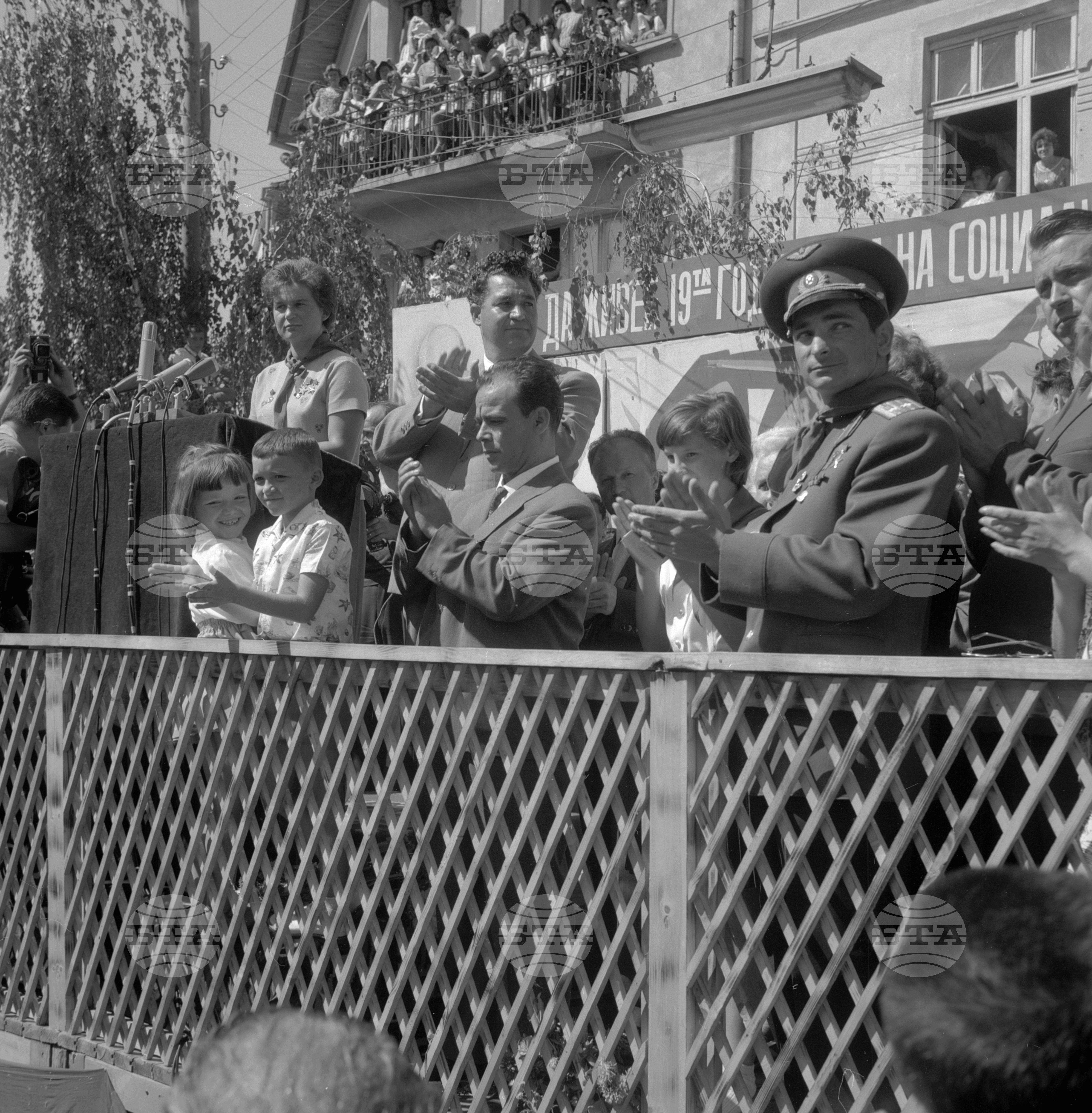 Снимки на съветските космонавти Валентина Терешкова и Валерии Биковски - 1963