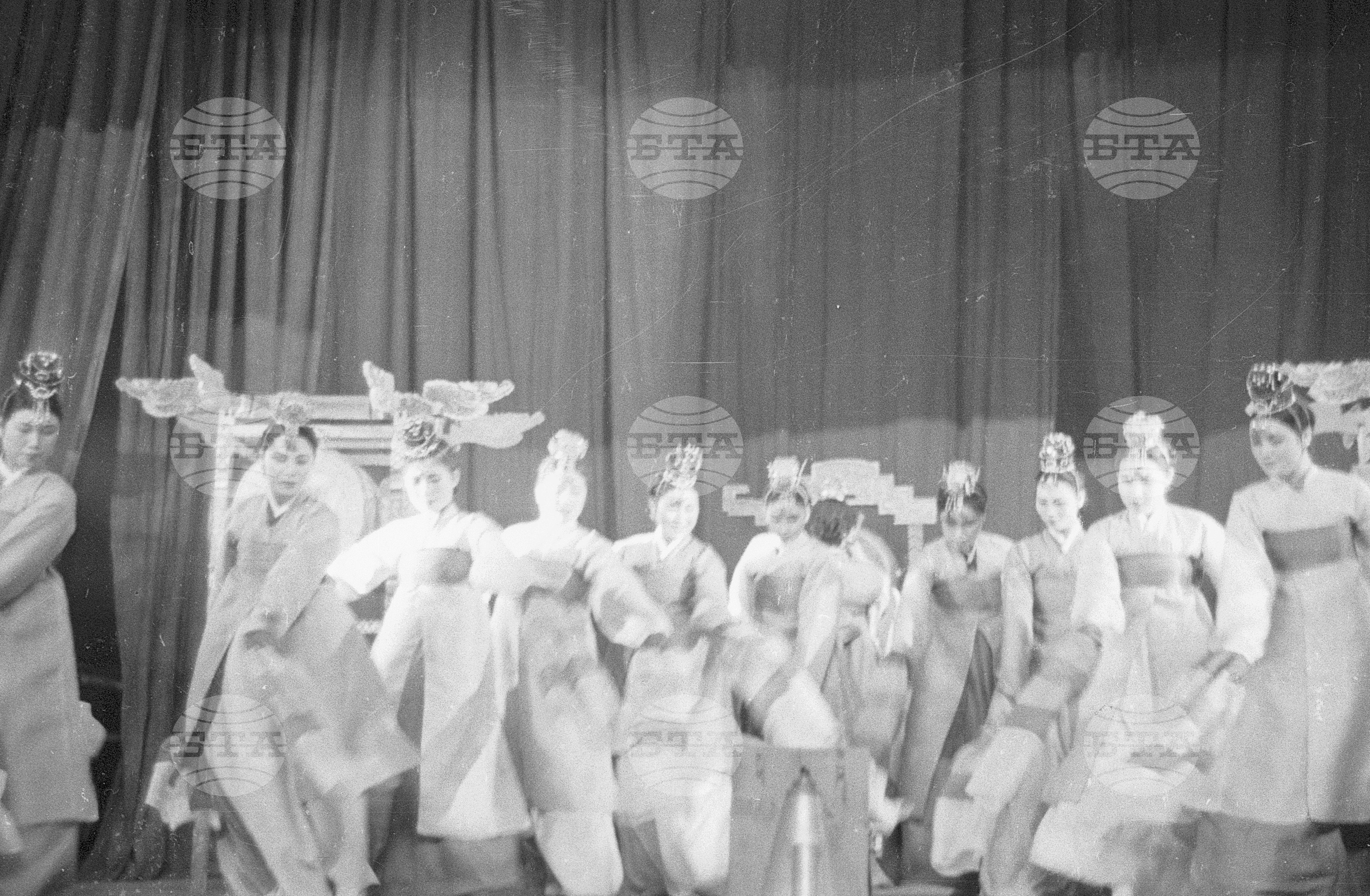 Корейски ансамбъл в Пловдив, 1951
