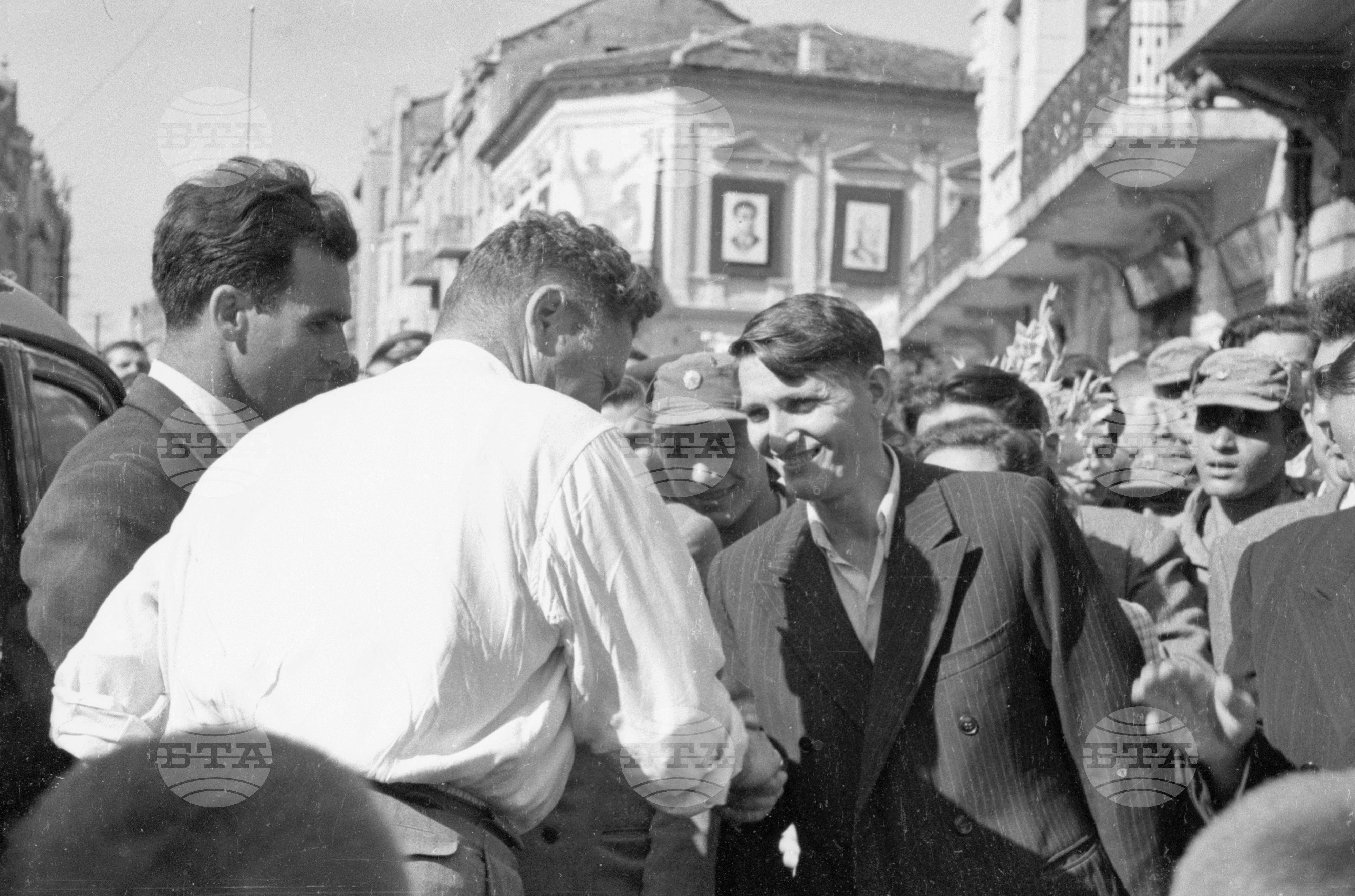 Назъм Хикмет в Пловдив през 1951 година