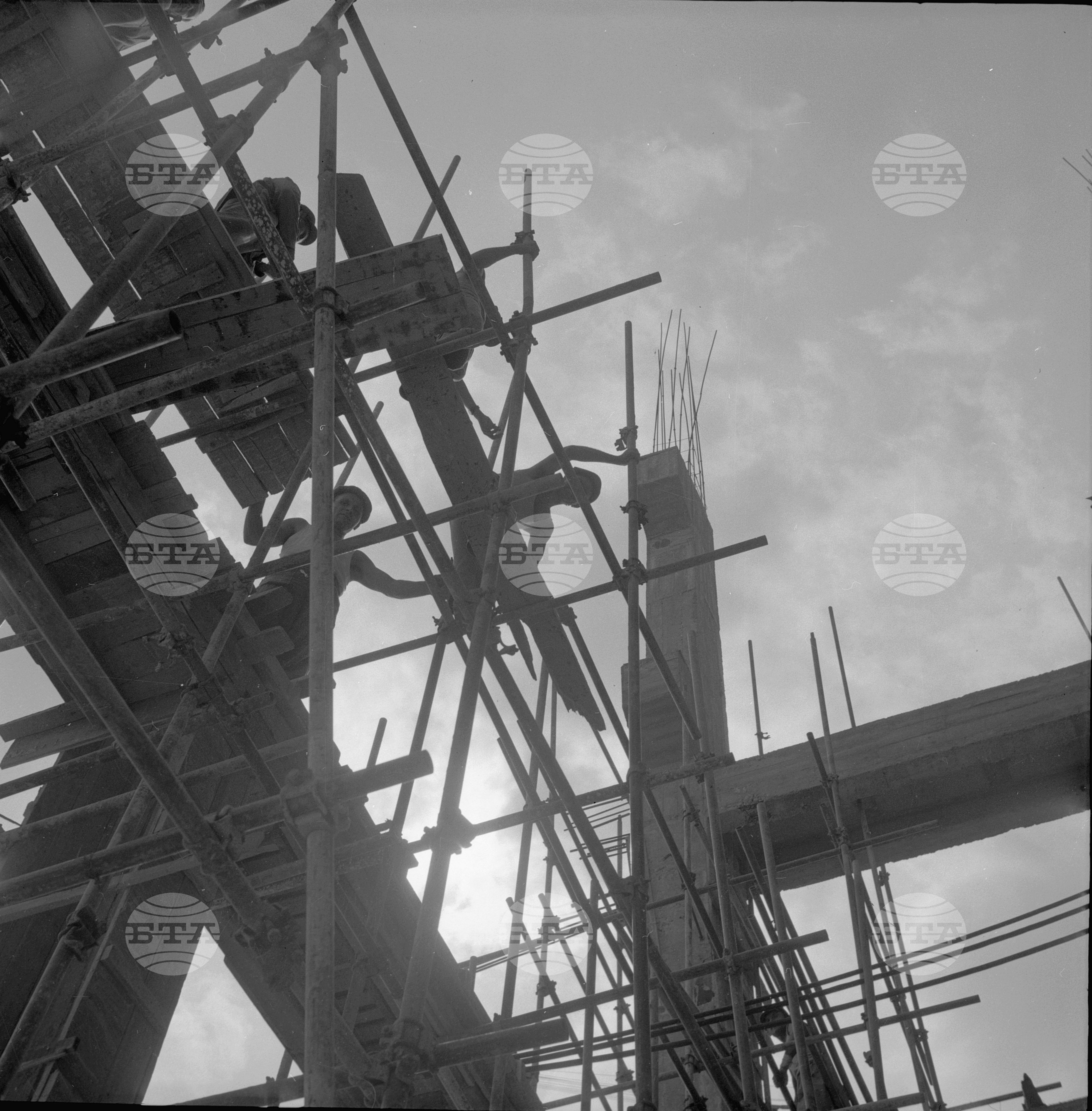 На строежа на Азотно-торовия завод край Стара Загора 1962г. част 7