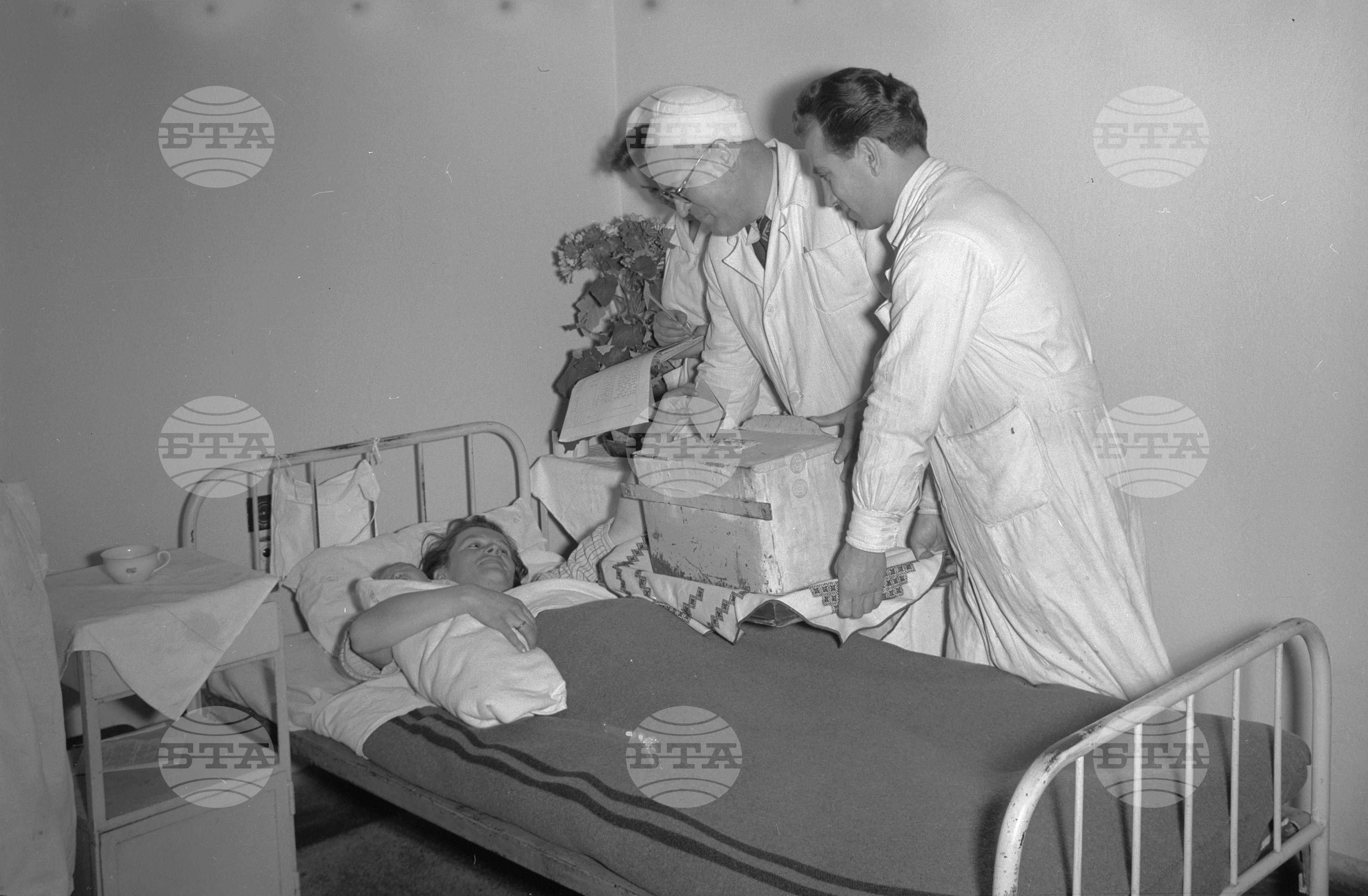 Изборният ден на 12 февруари 1956 година в София